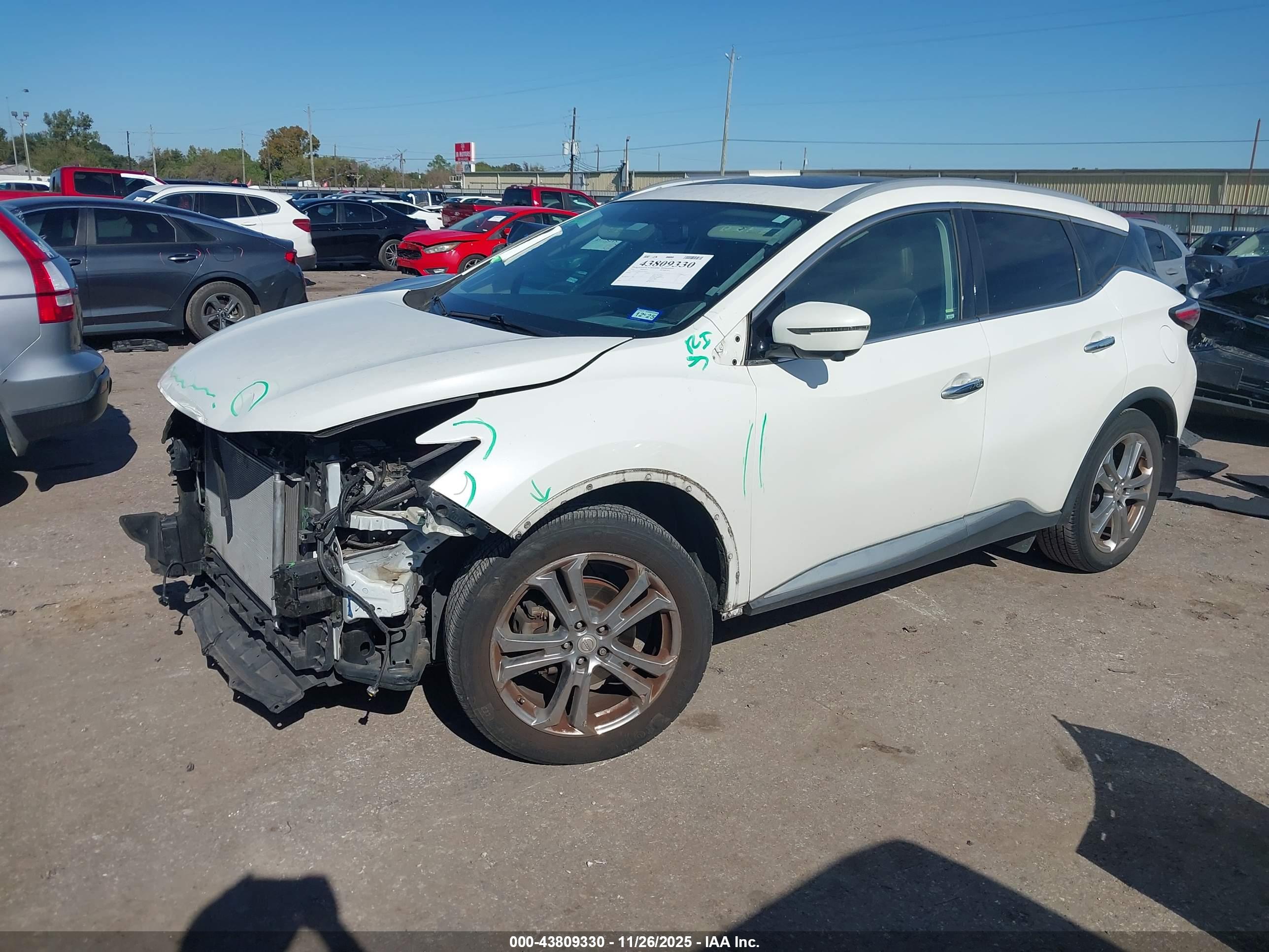 NISSAN MURANO image 2