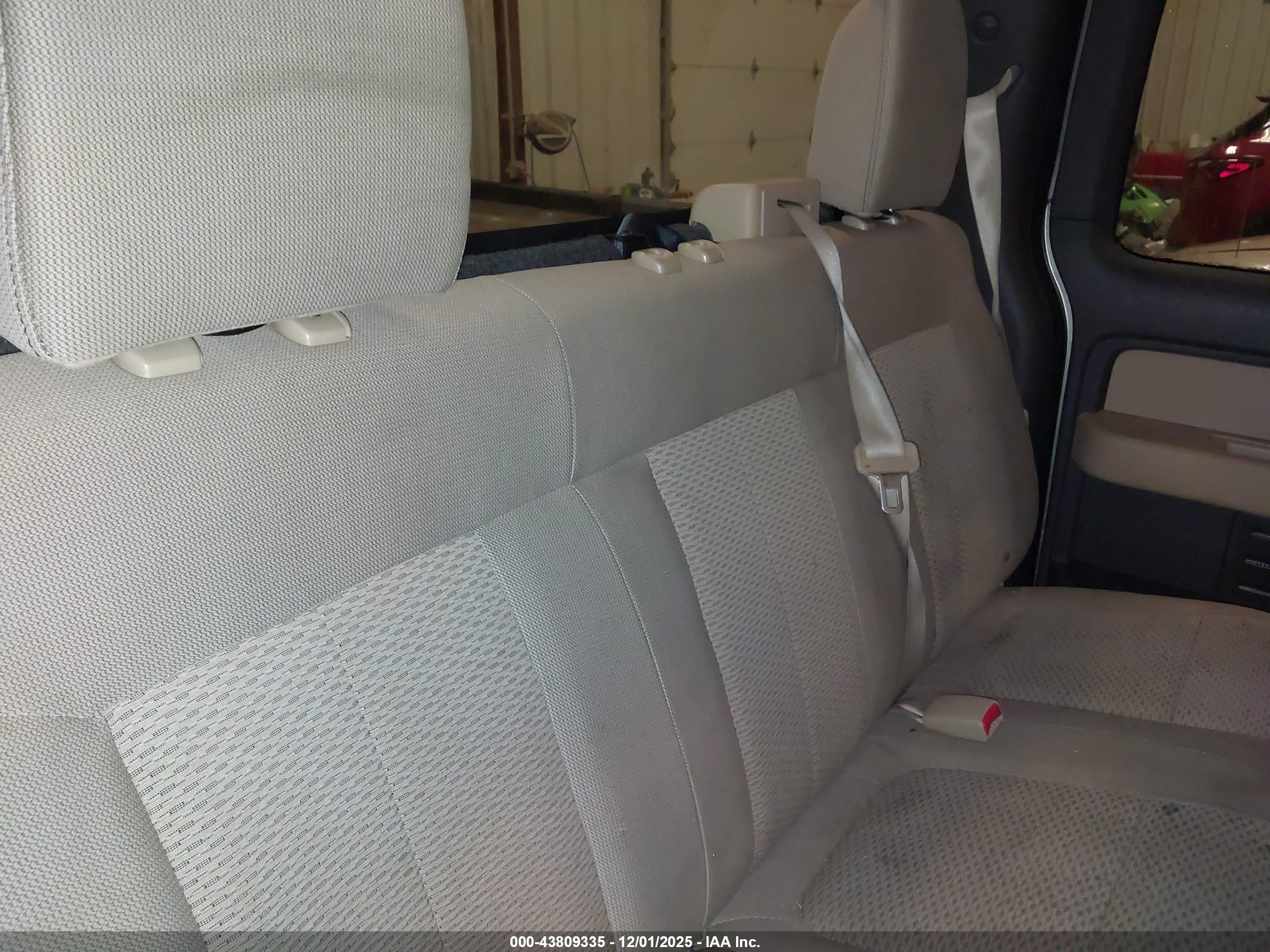 FORD F-150 image 8