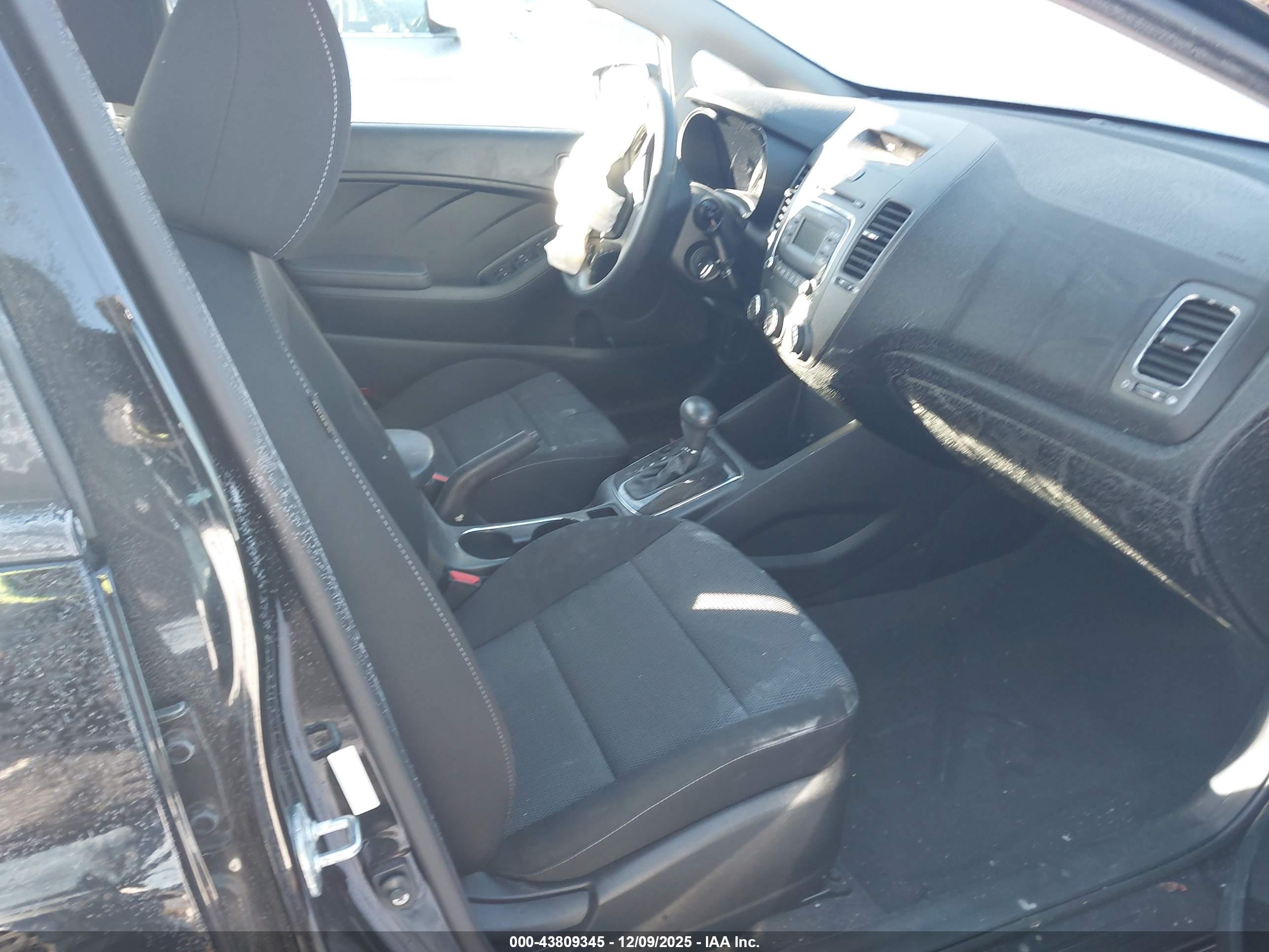 KIA FORTE image 5
