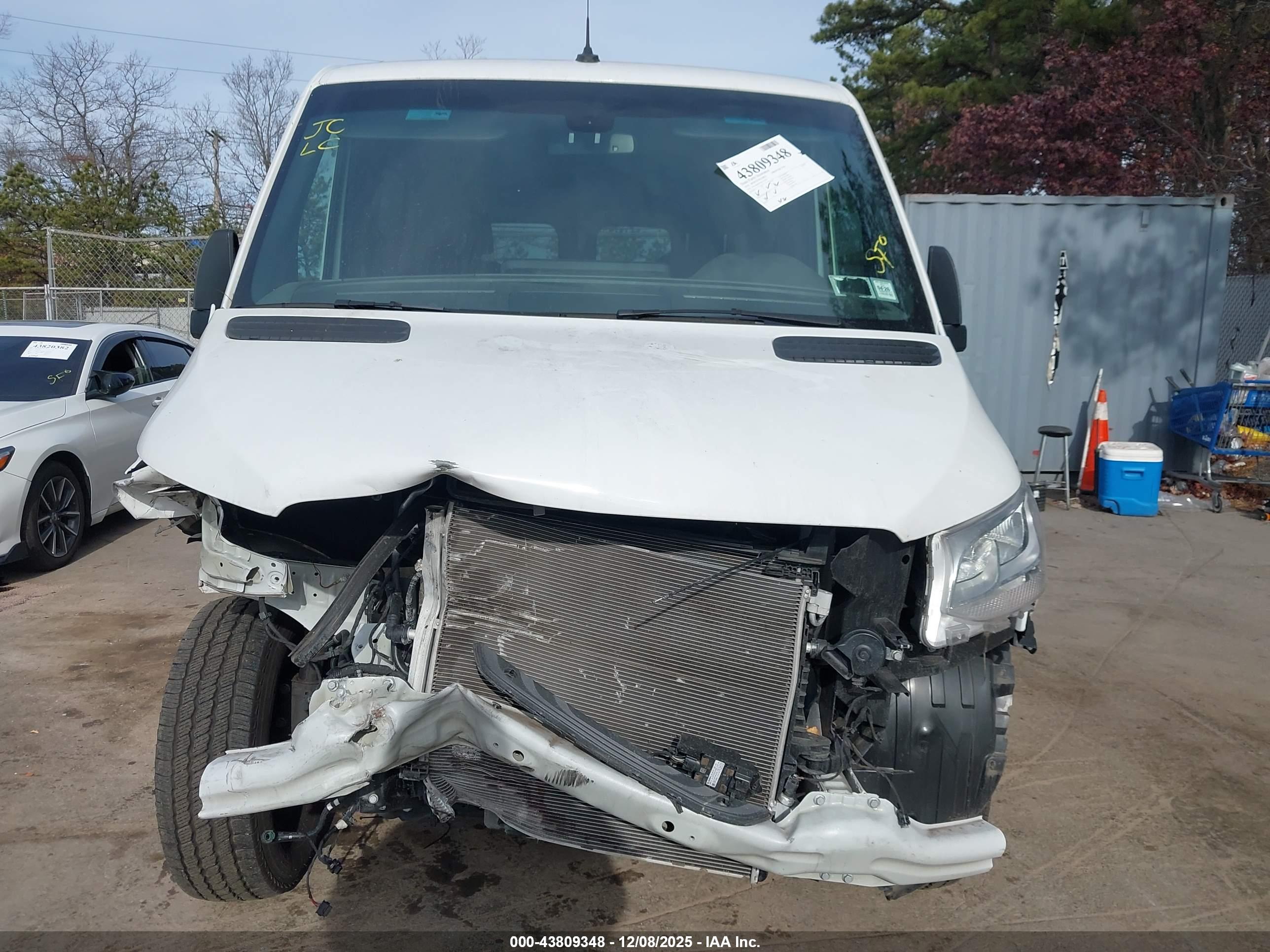 MERCEDES-BENZ SPRINTER image 6