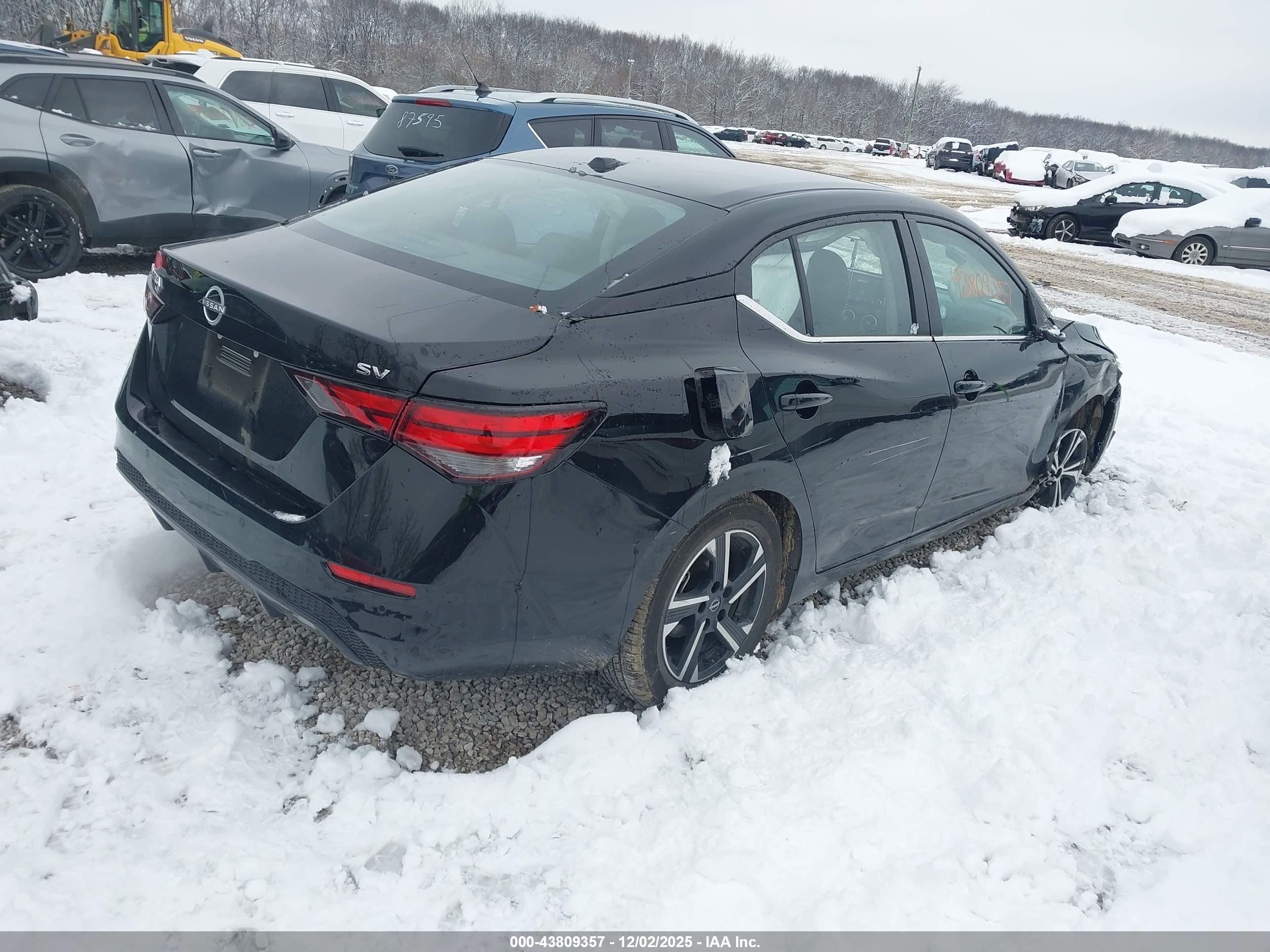 NISSAN SENTRA image 4