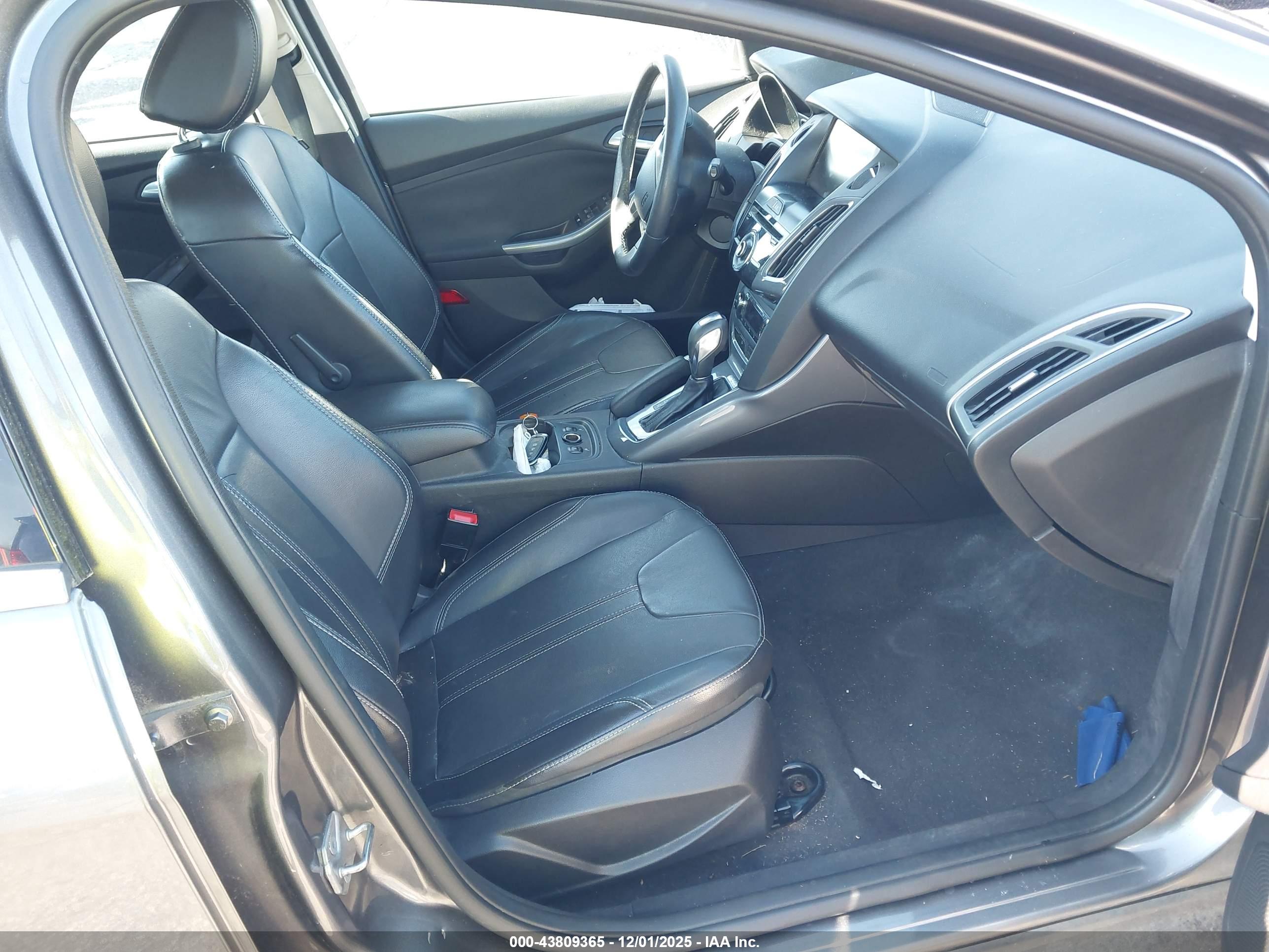 FORD FOCUS image 5