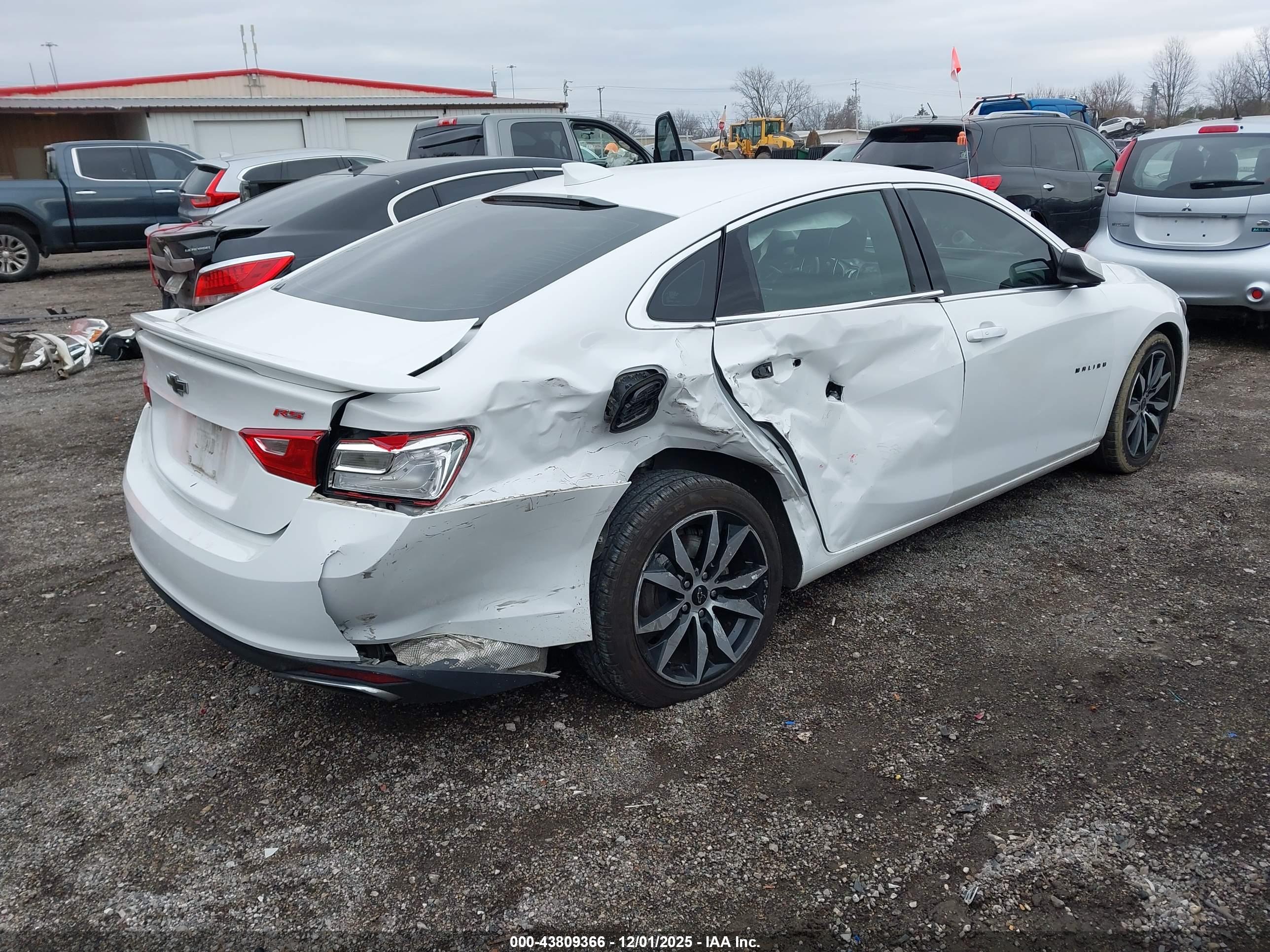 CHEVROLET MALIBU image 4