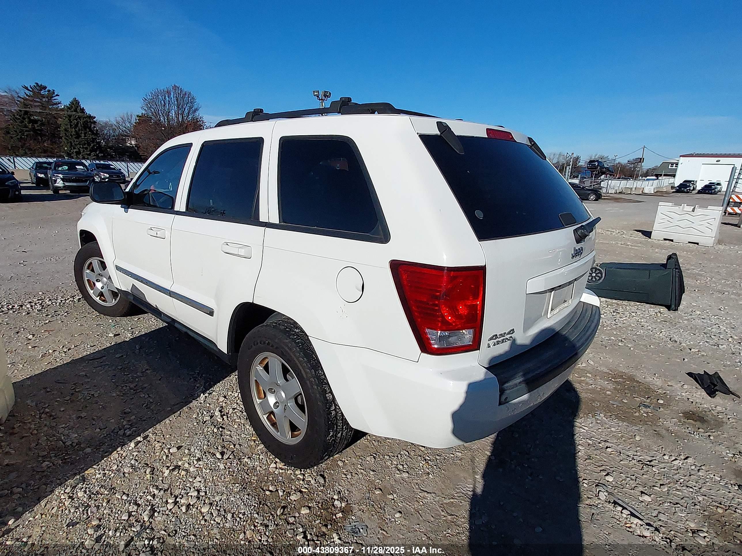 JEEP GRAND image 3
