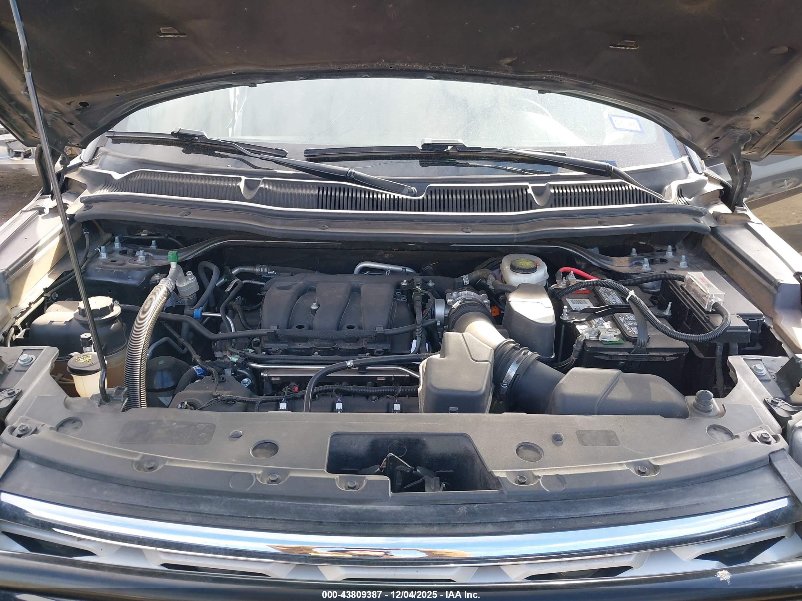 FORD EXPLORER image 10