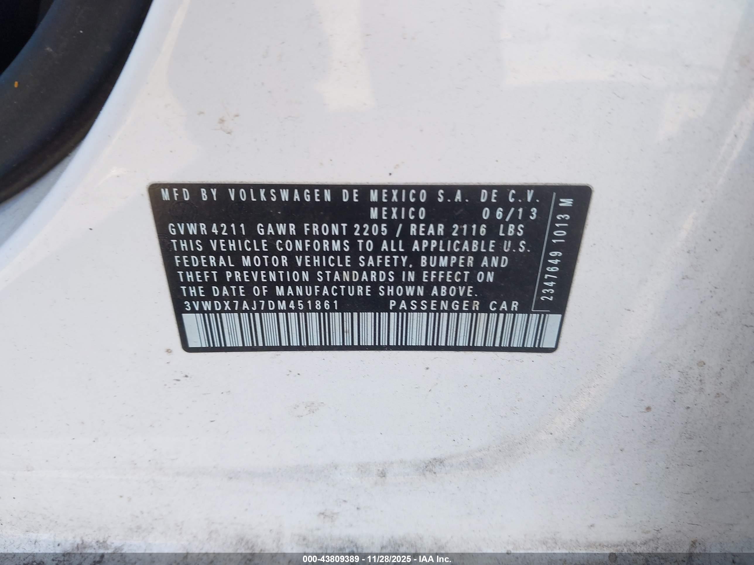 VOLKSWAGEN JETTA image 9