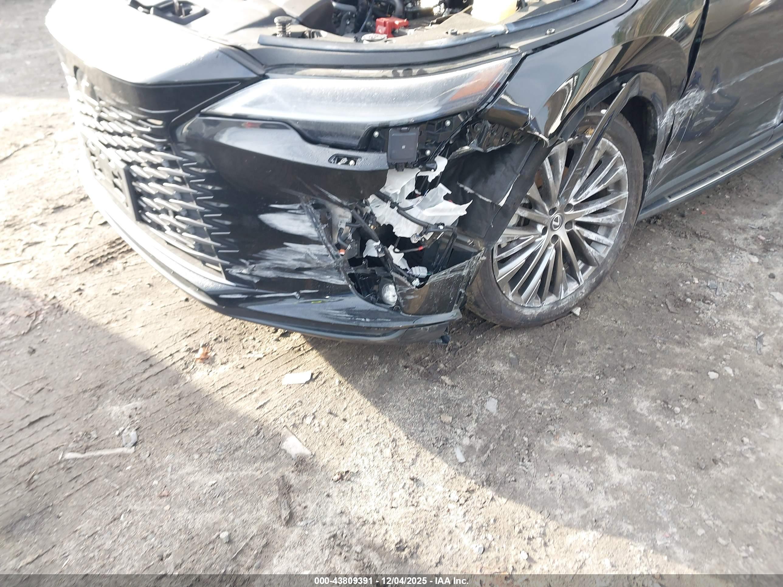 LEXUS RX image 6