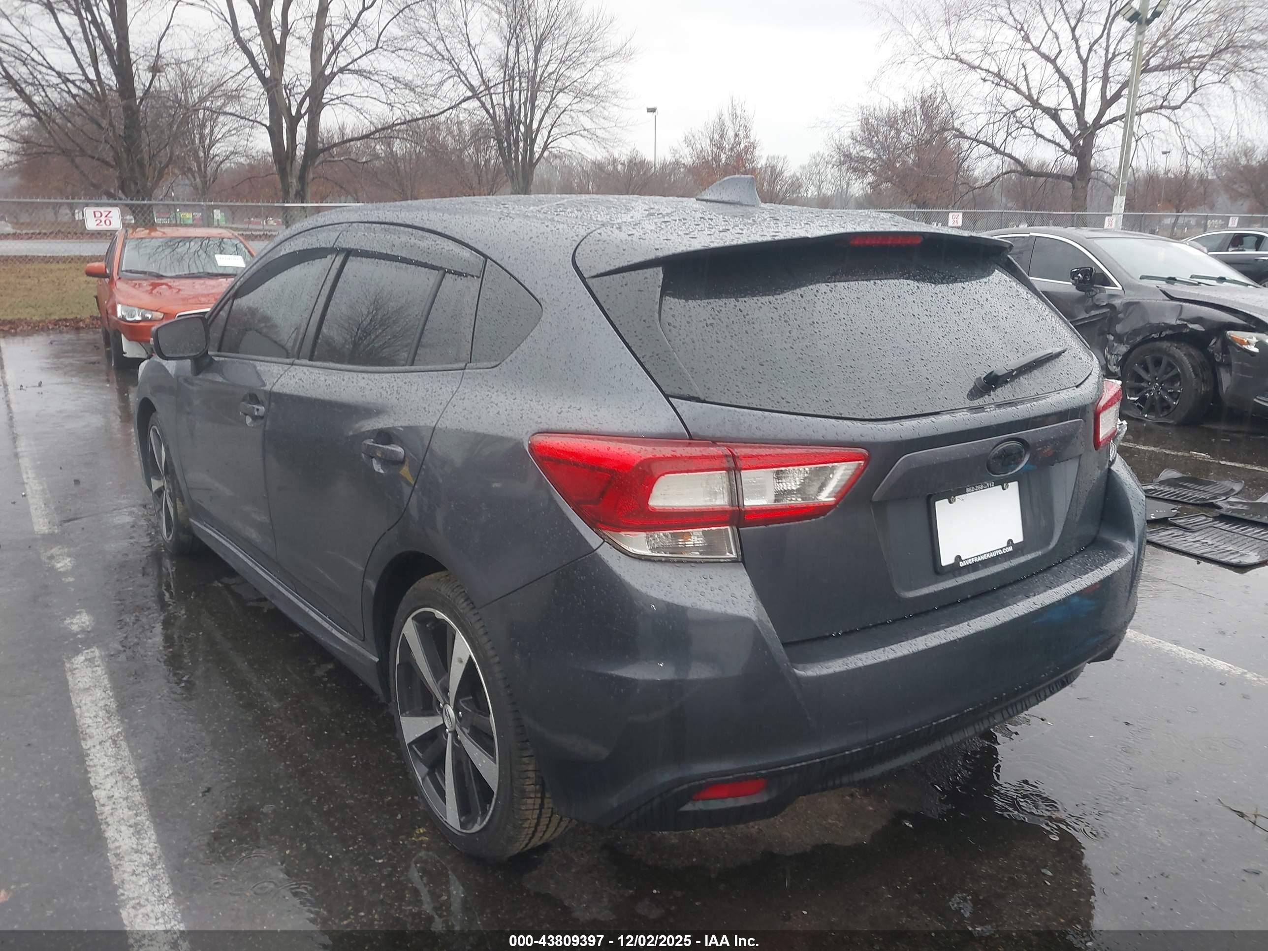 SUBARU IMPREZA image 3
