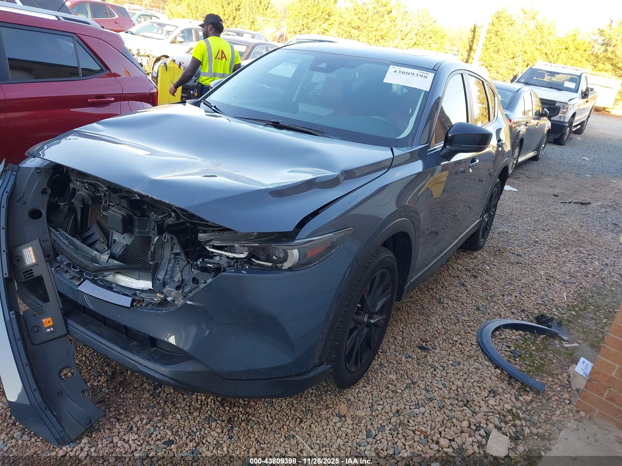 MAZDA CX-5 image 2
