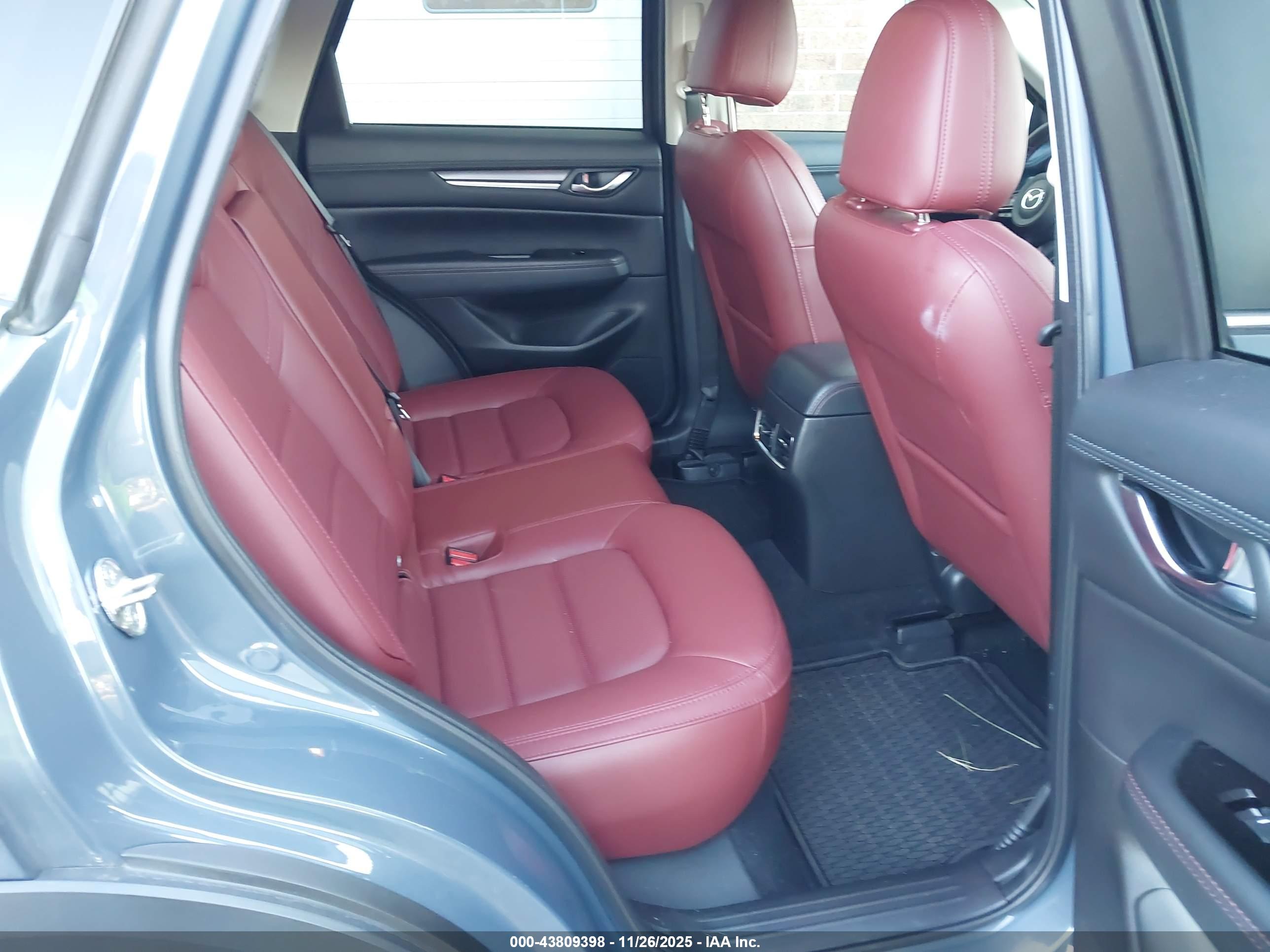 MAZDA CX-5 image 8