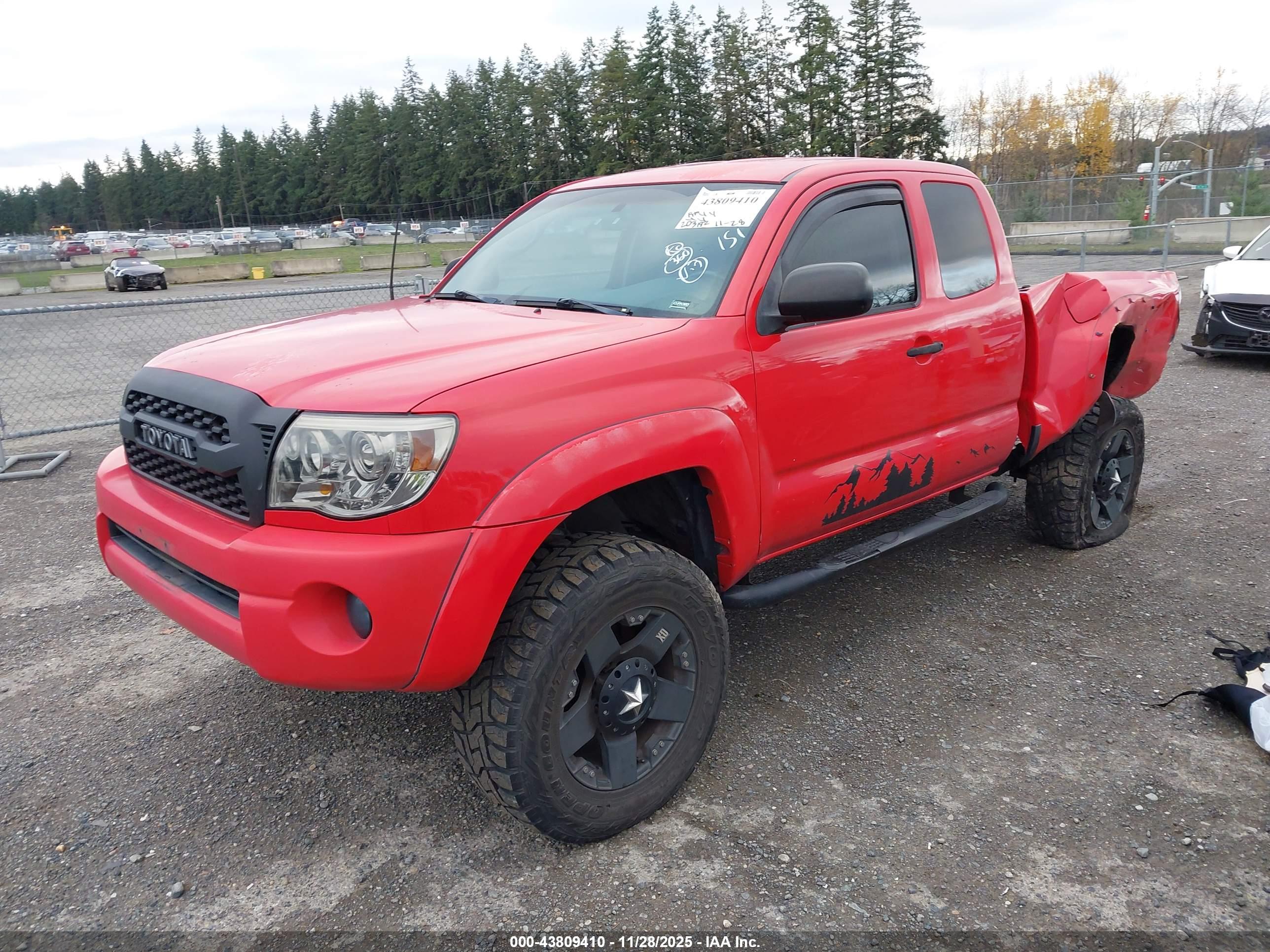 TOYOTA TACOMA image 2