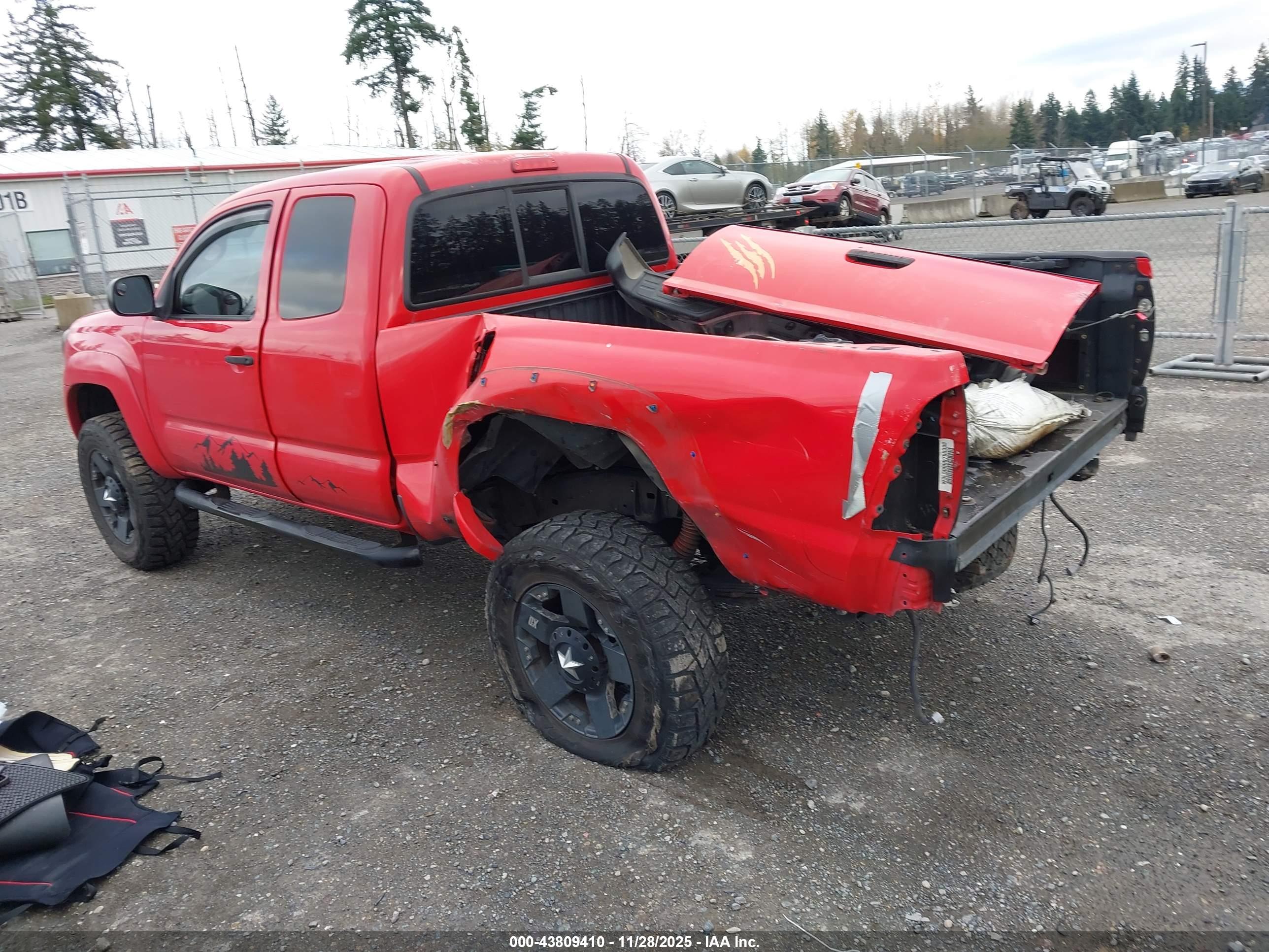 TOYOTA TACOMA image 3