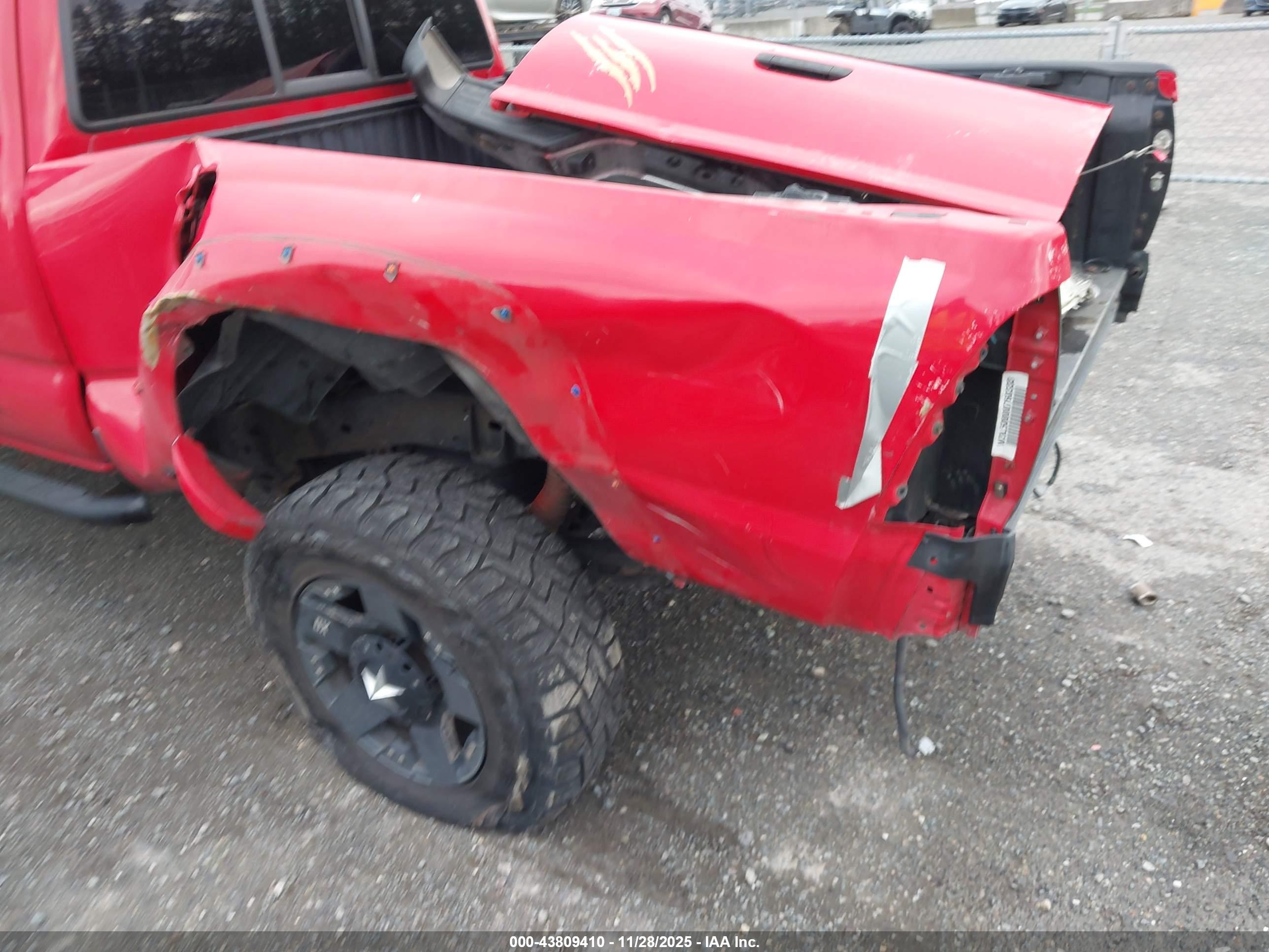 TOYOTA TACOMA image 6