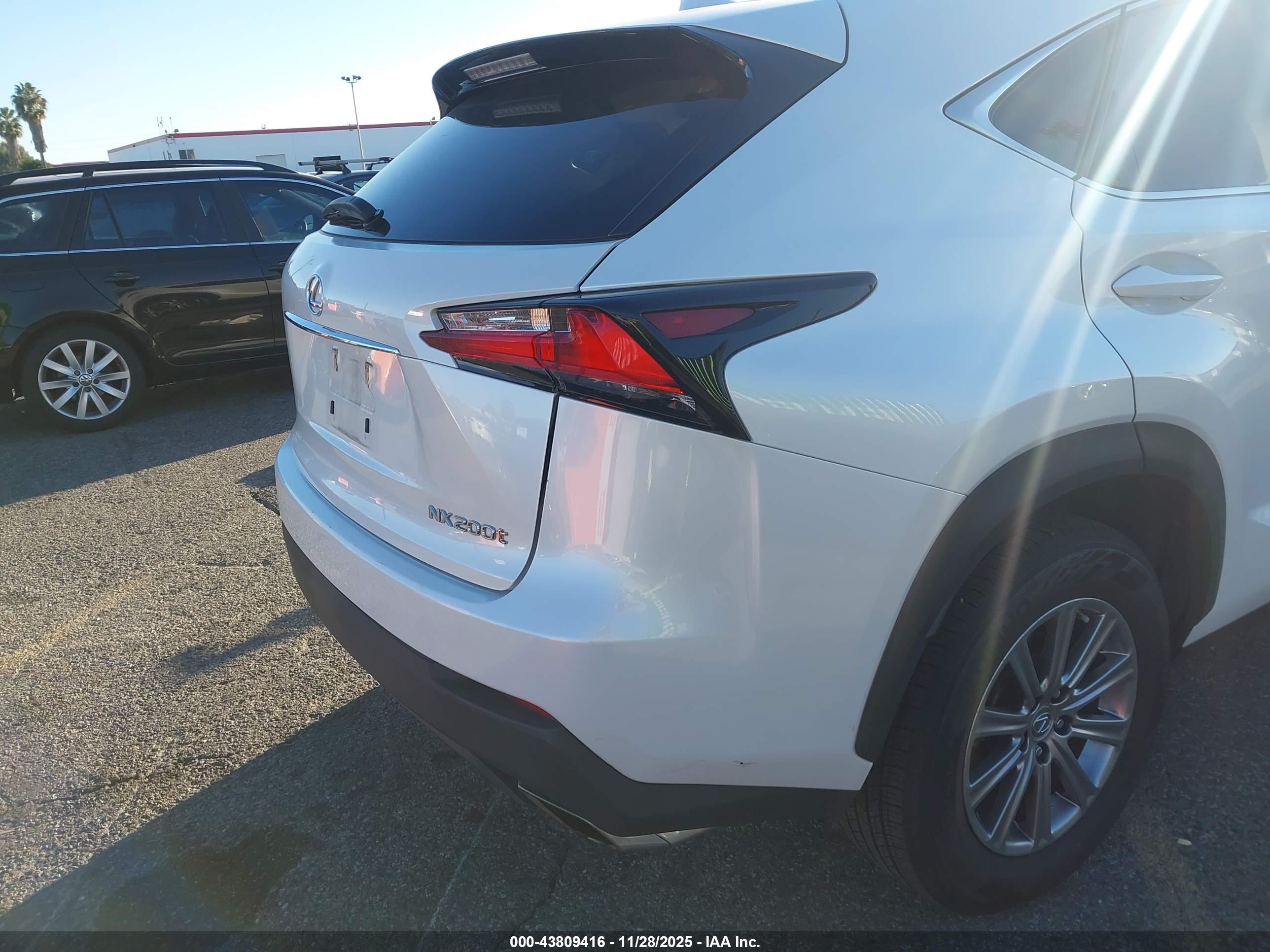 LEXUS NX image 4