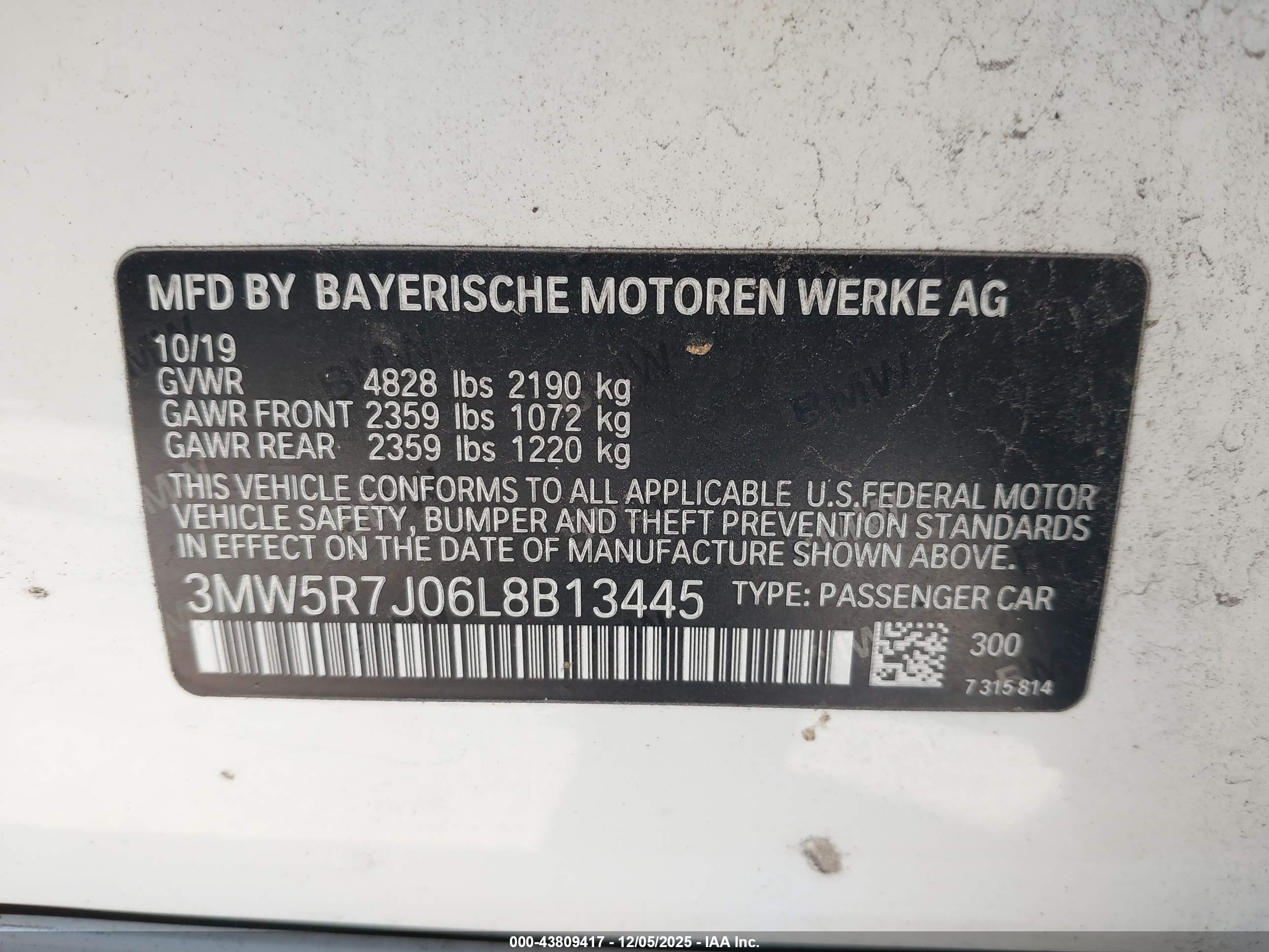 BMW 330I image 9
