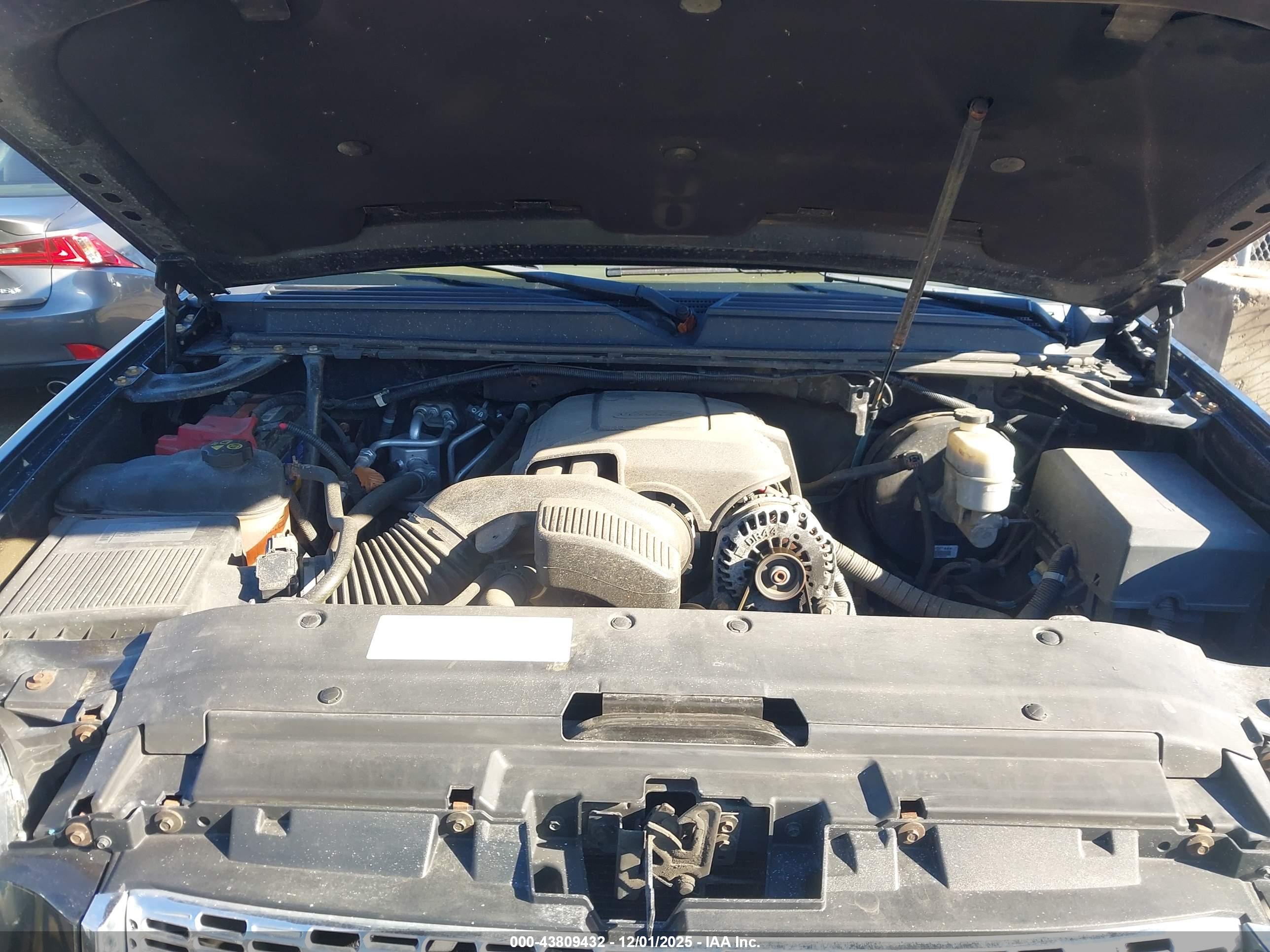 GMC YUKON image 10