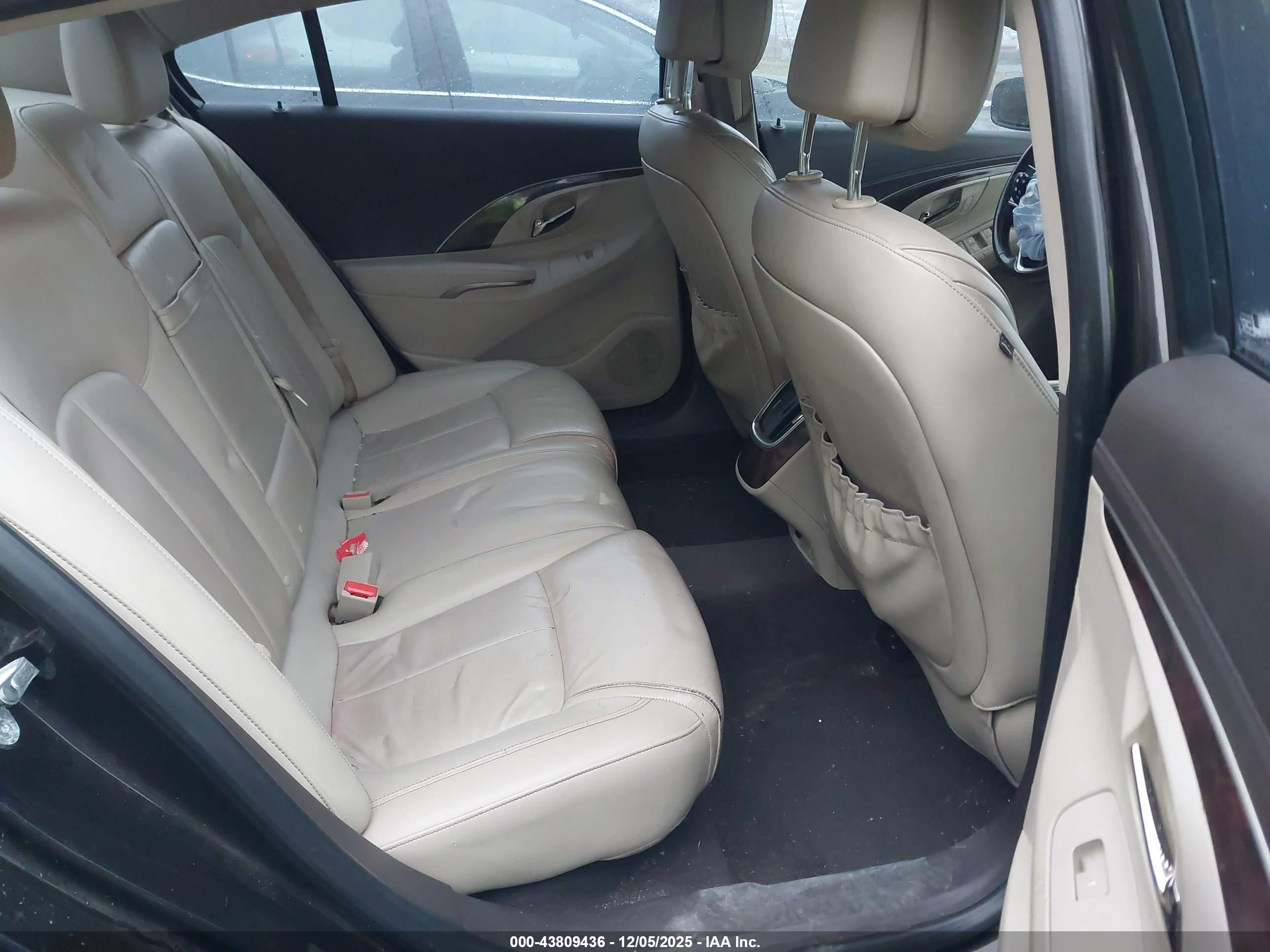BUICK LACROSSE image 8