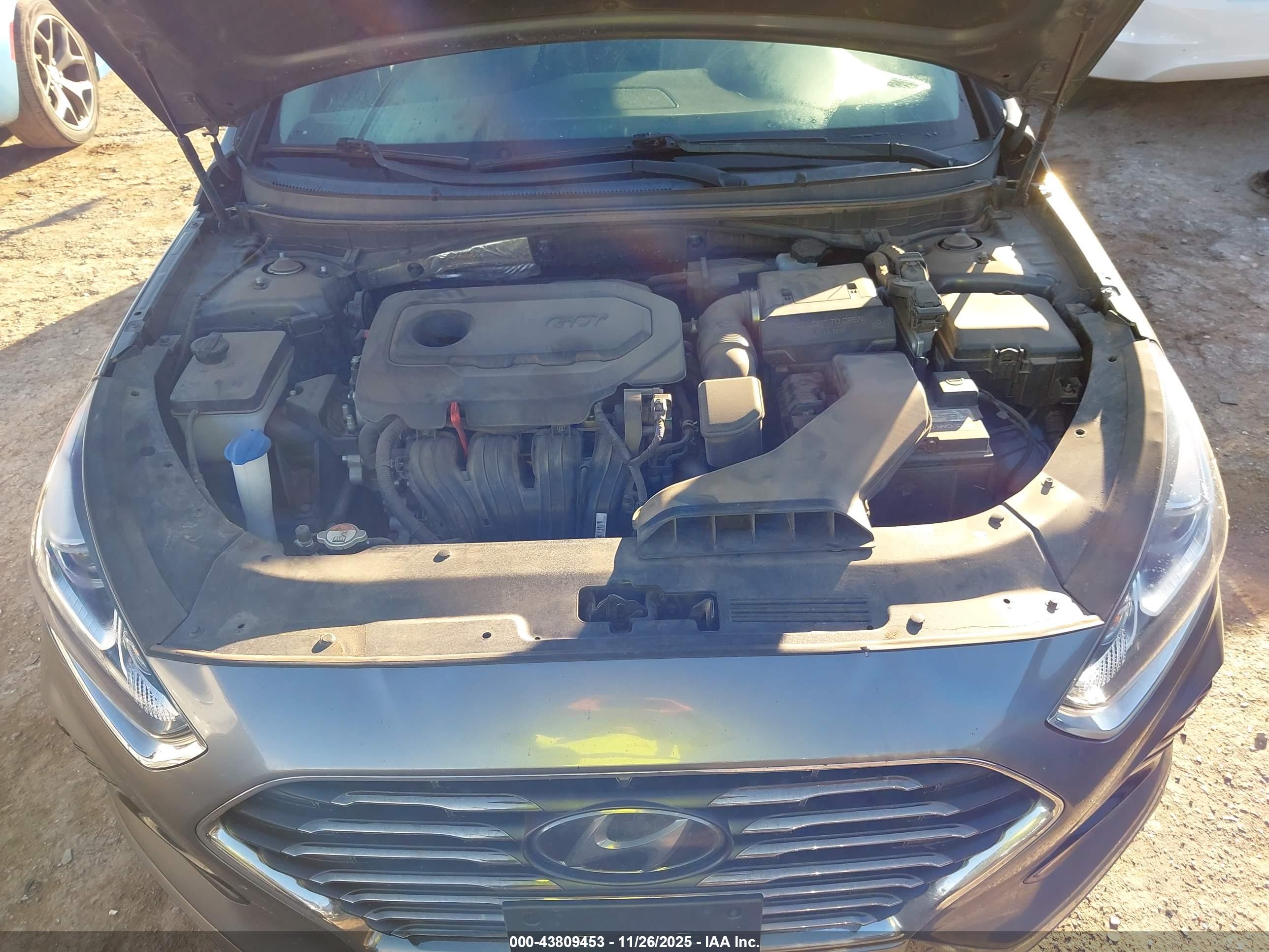 HYUNDAI SONATA image 10