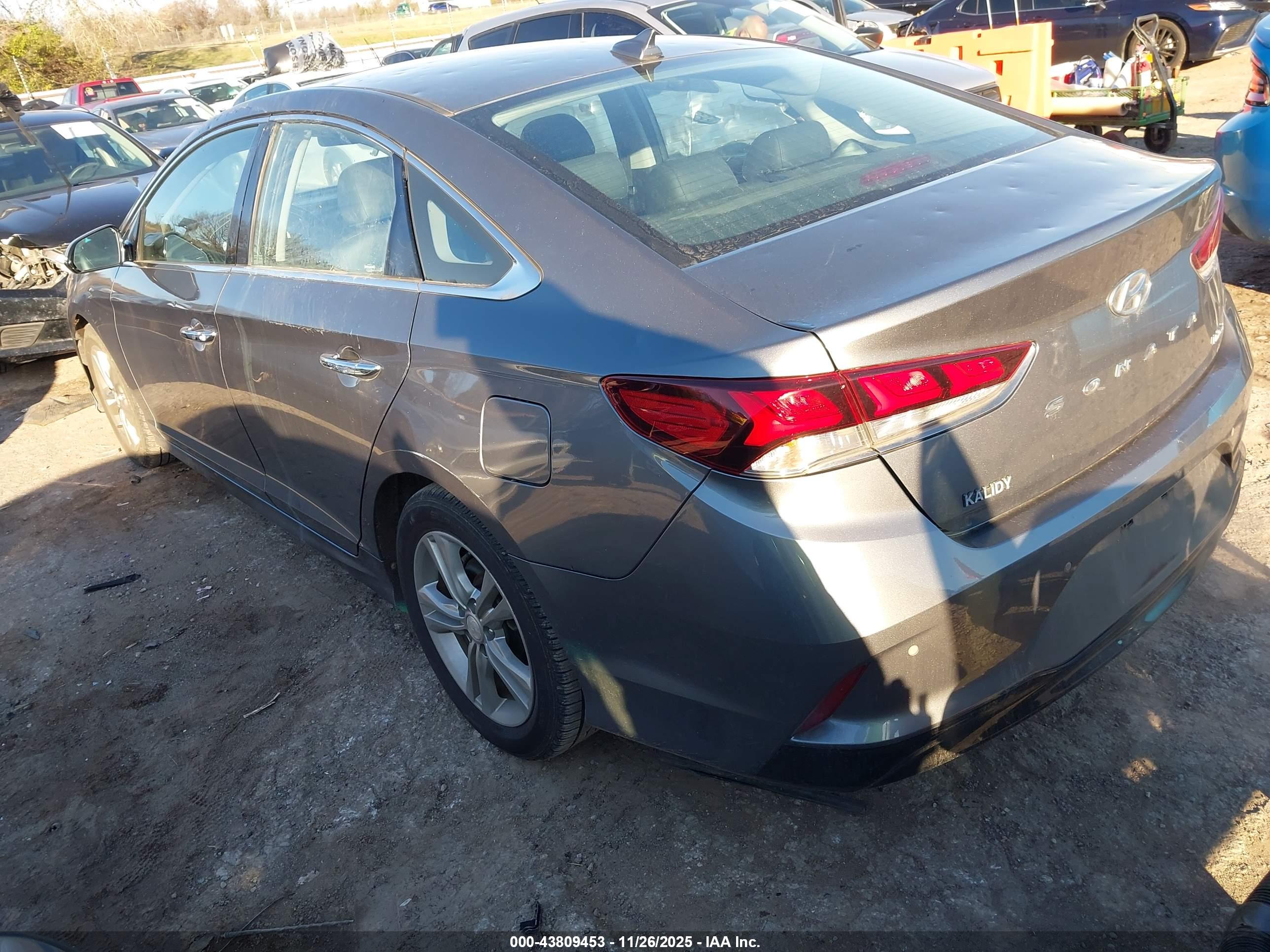 HYUNDAI SONATA image 3