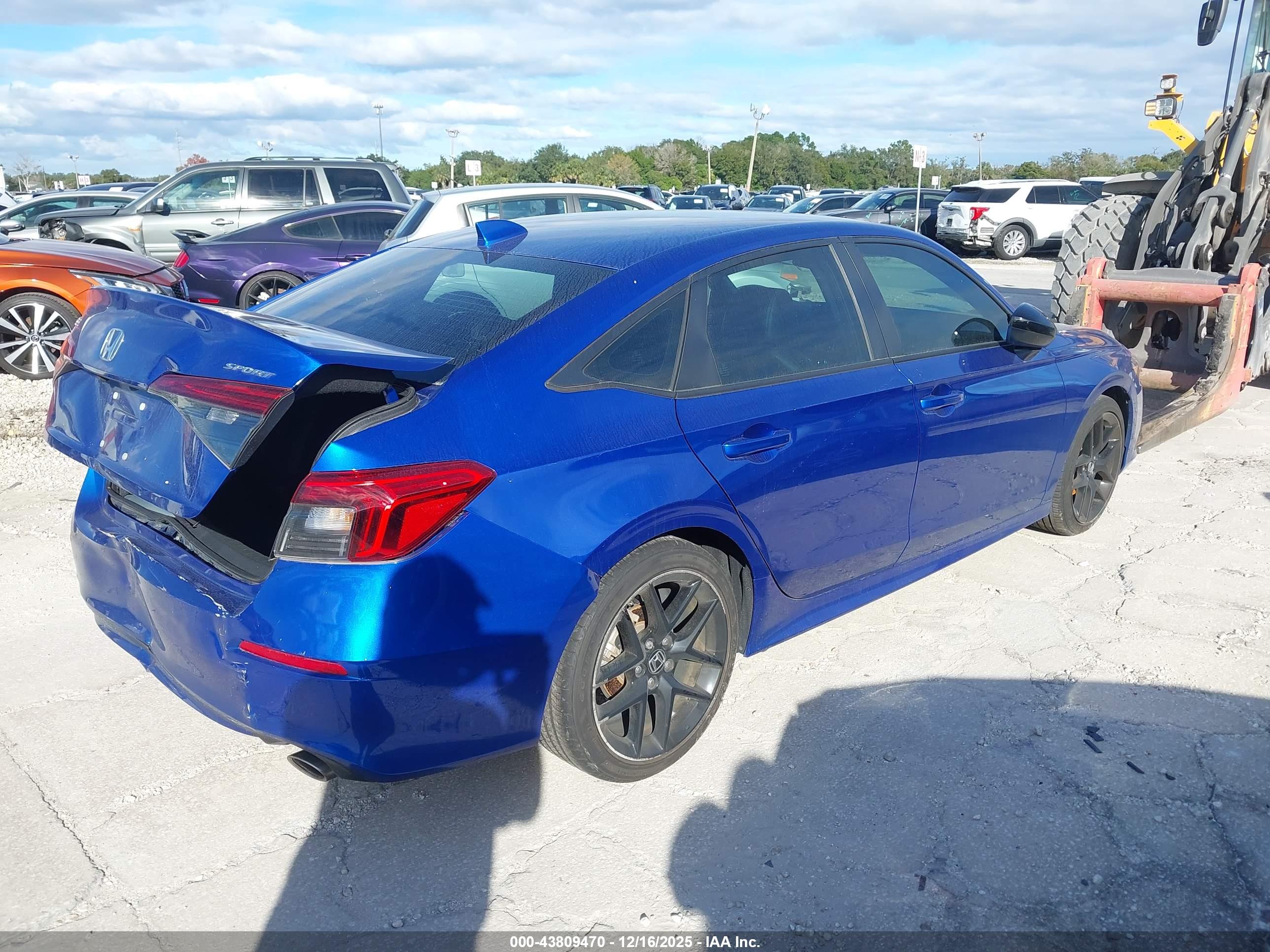 HONDA CIVIC image 4