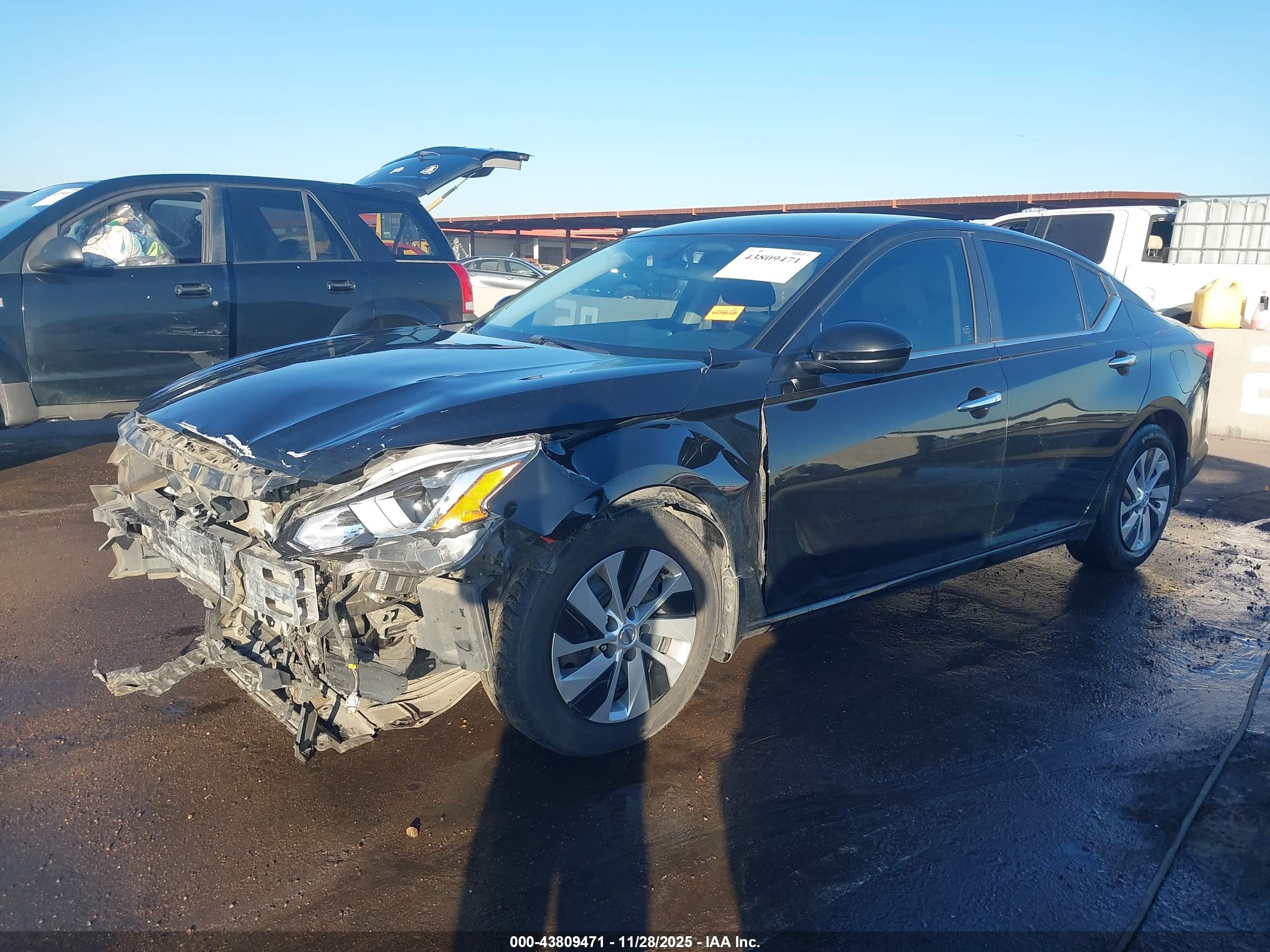 NISSAN ALTIMA image 2