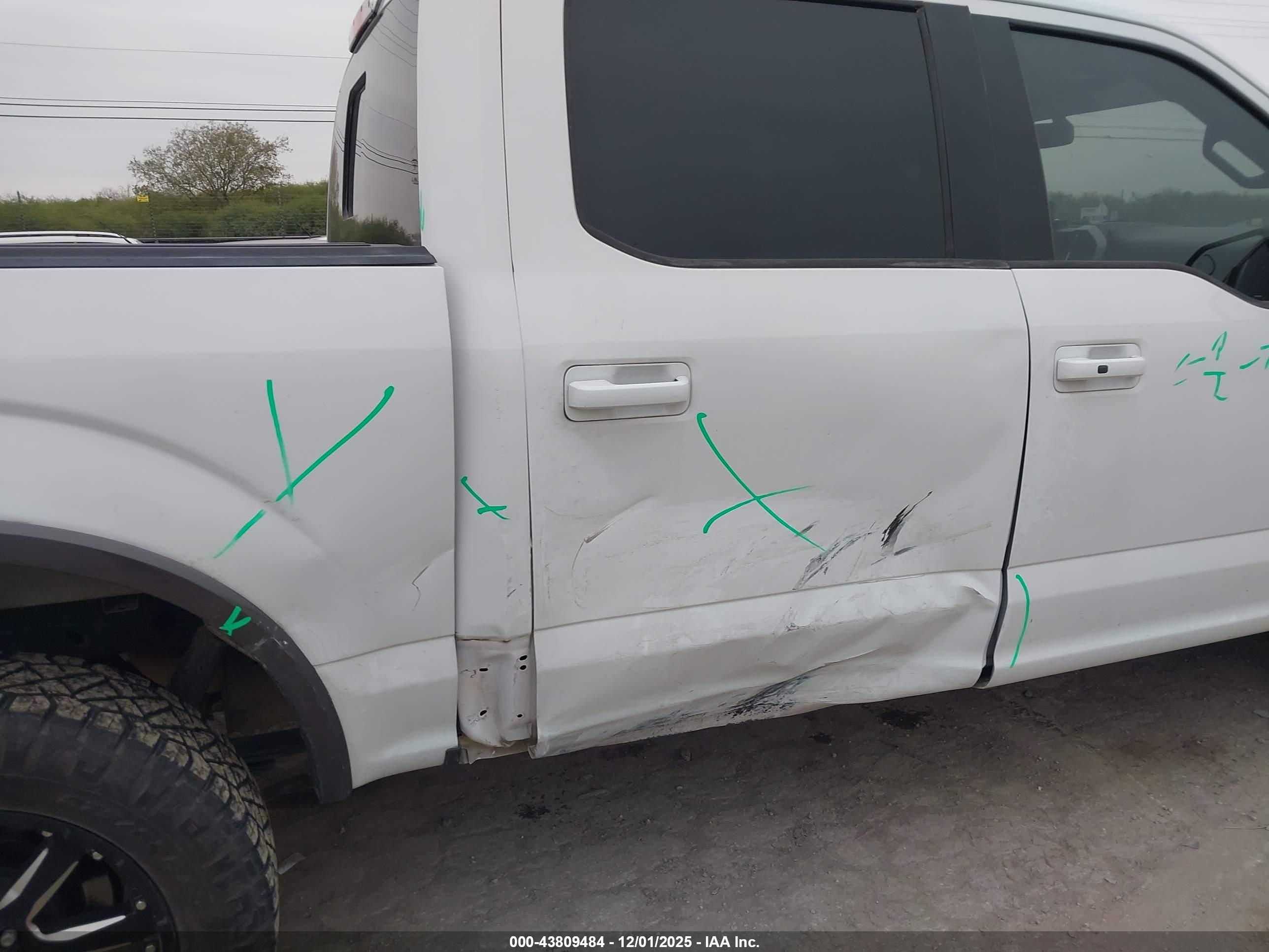 FORD F-150 image 6