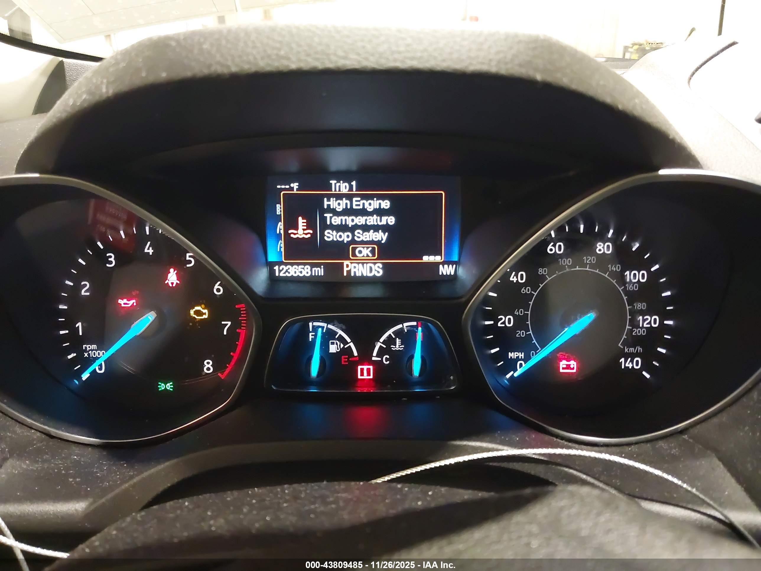 FORD ESCAPE image 7