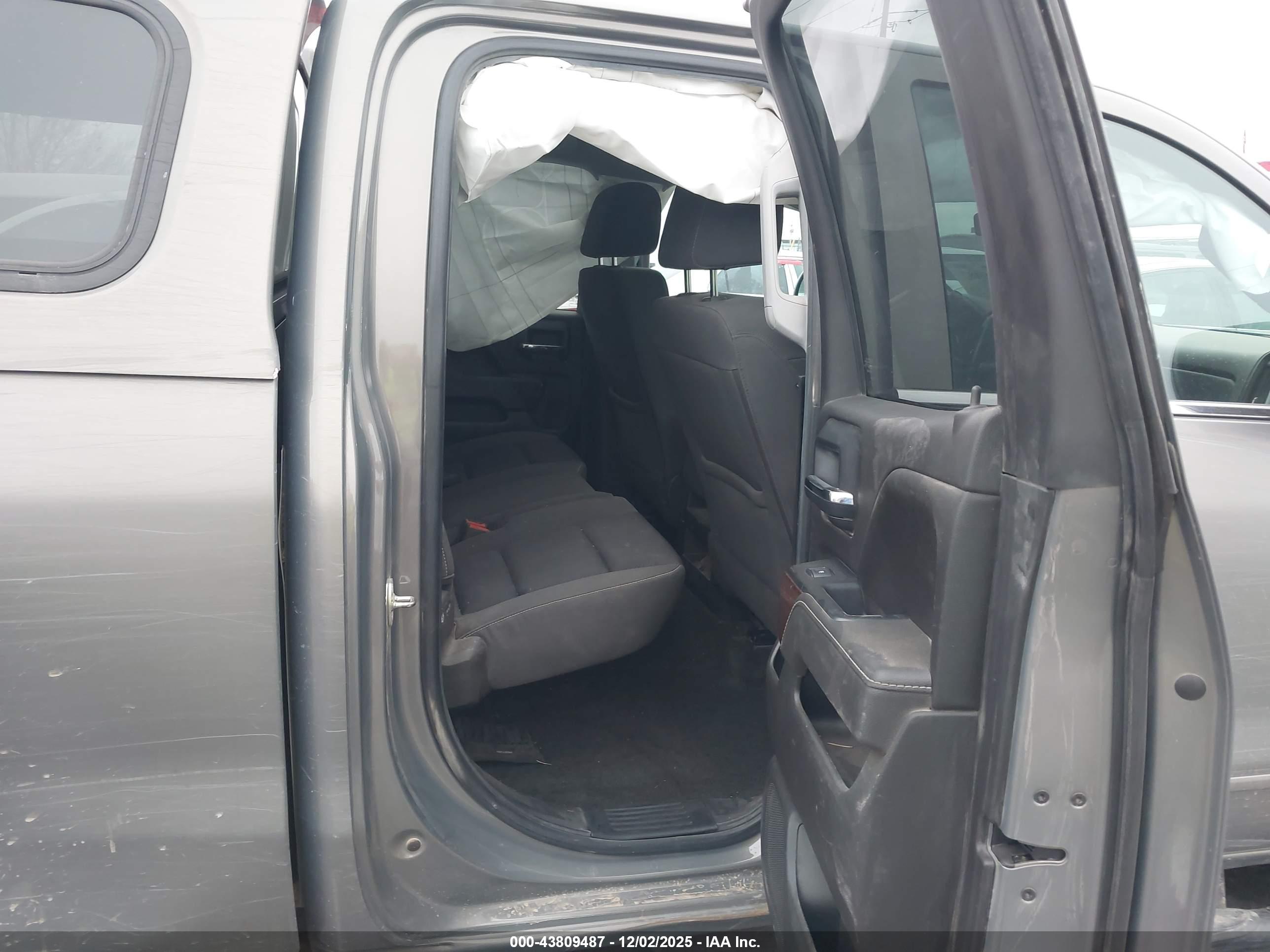 GMC SIERRA image 8