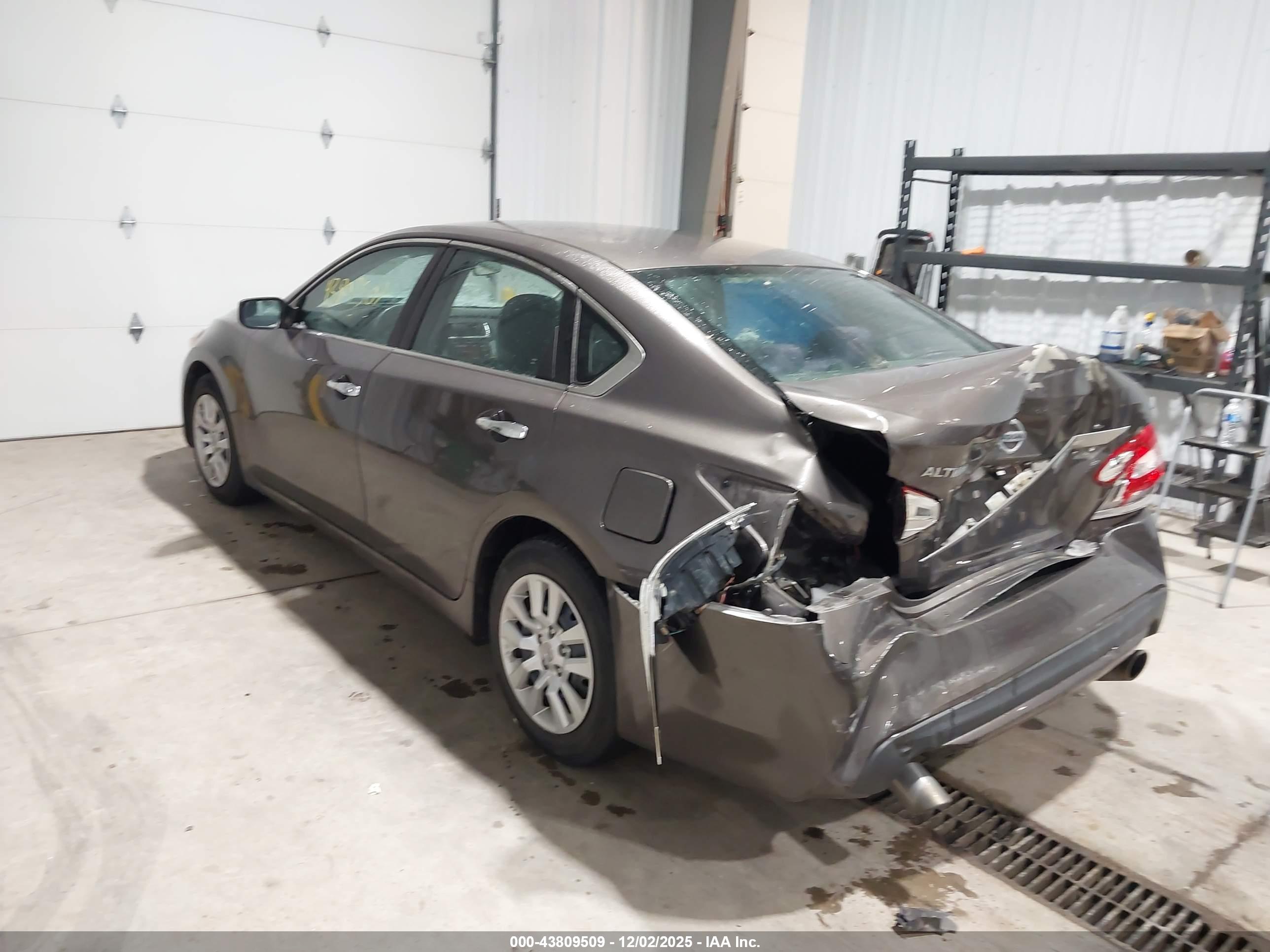 NISSAN ALTIMA image 3