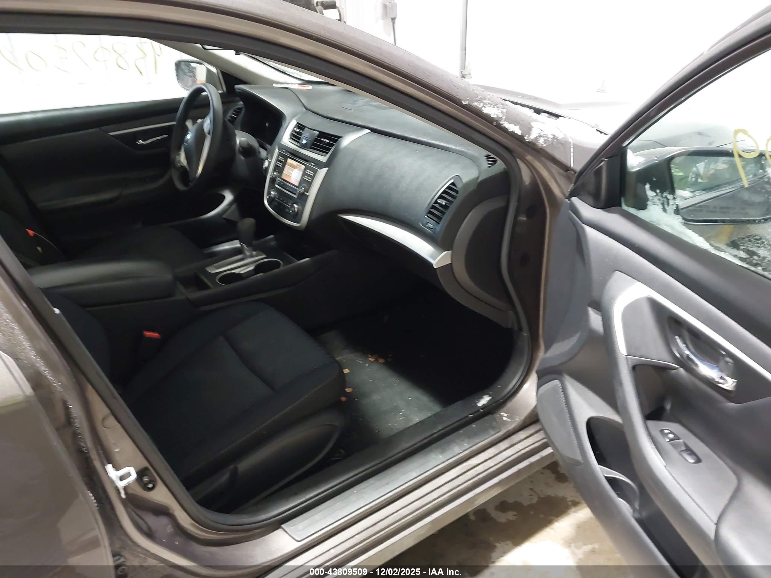 NISSAN ALTIMA image 5