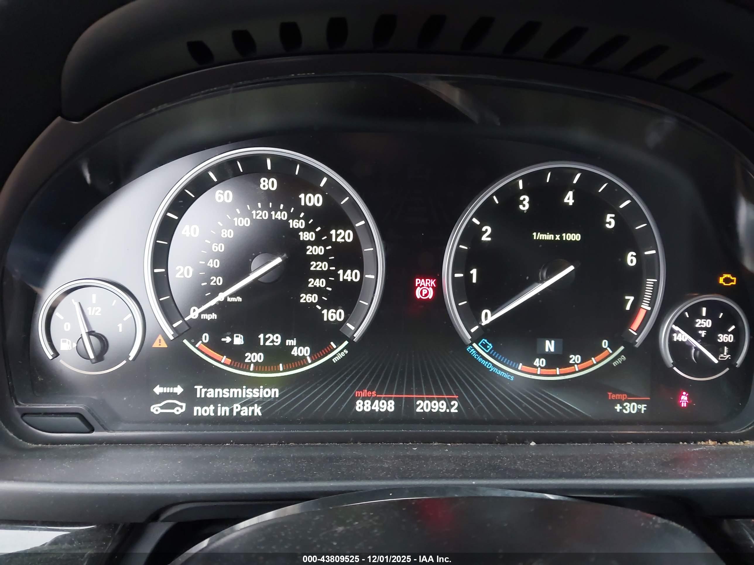 BMW 528I image 7