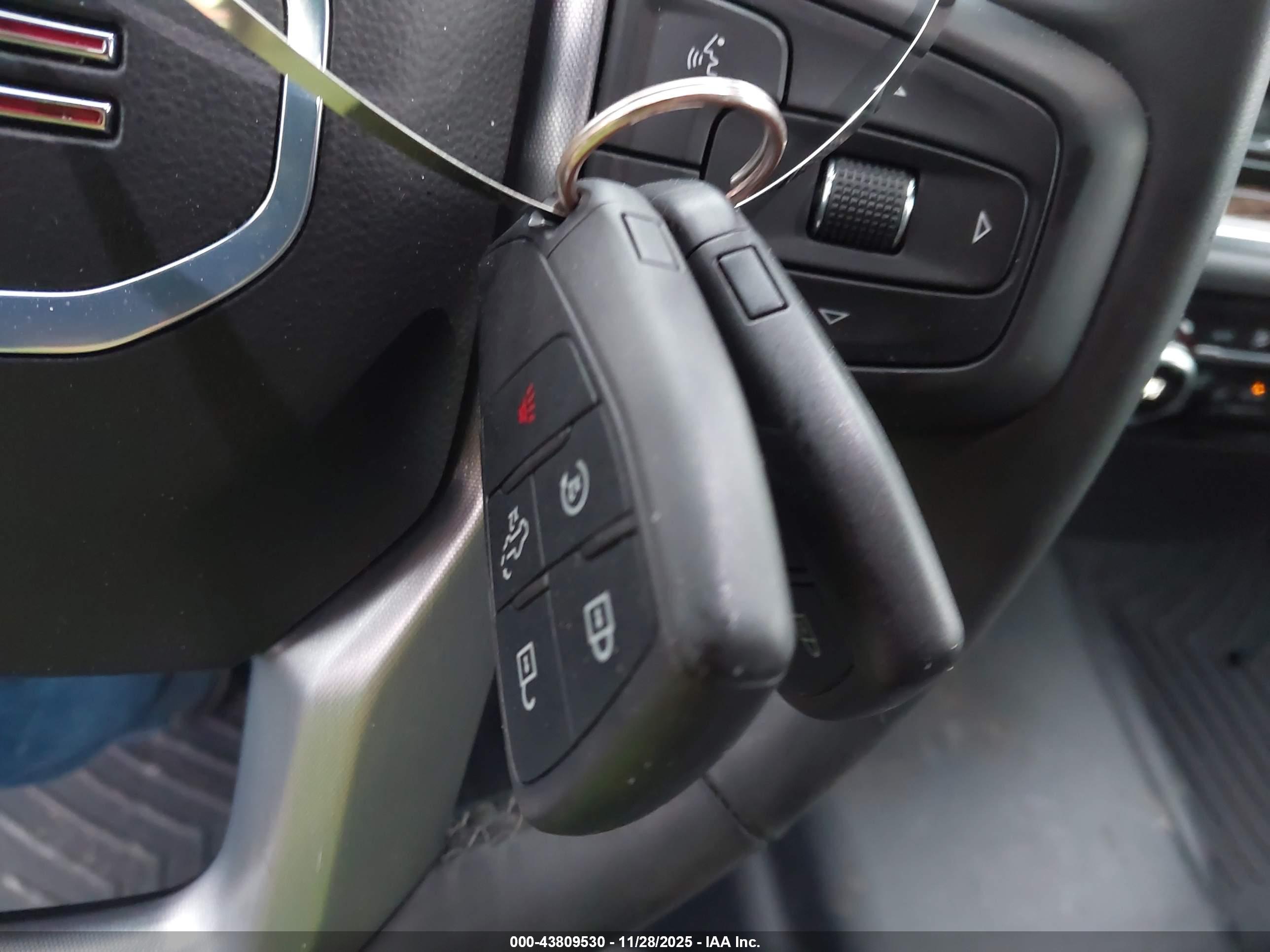 GMC SIERRA image 11