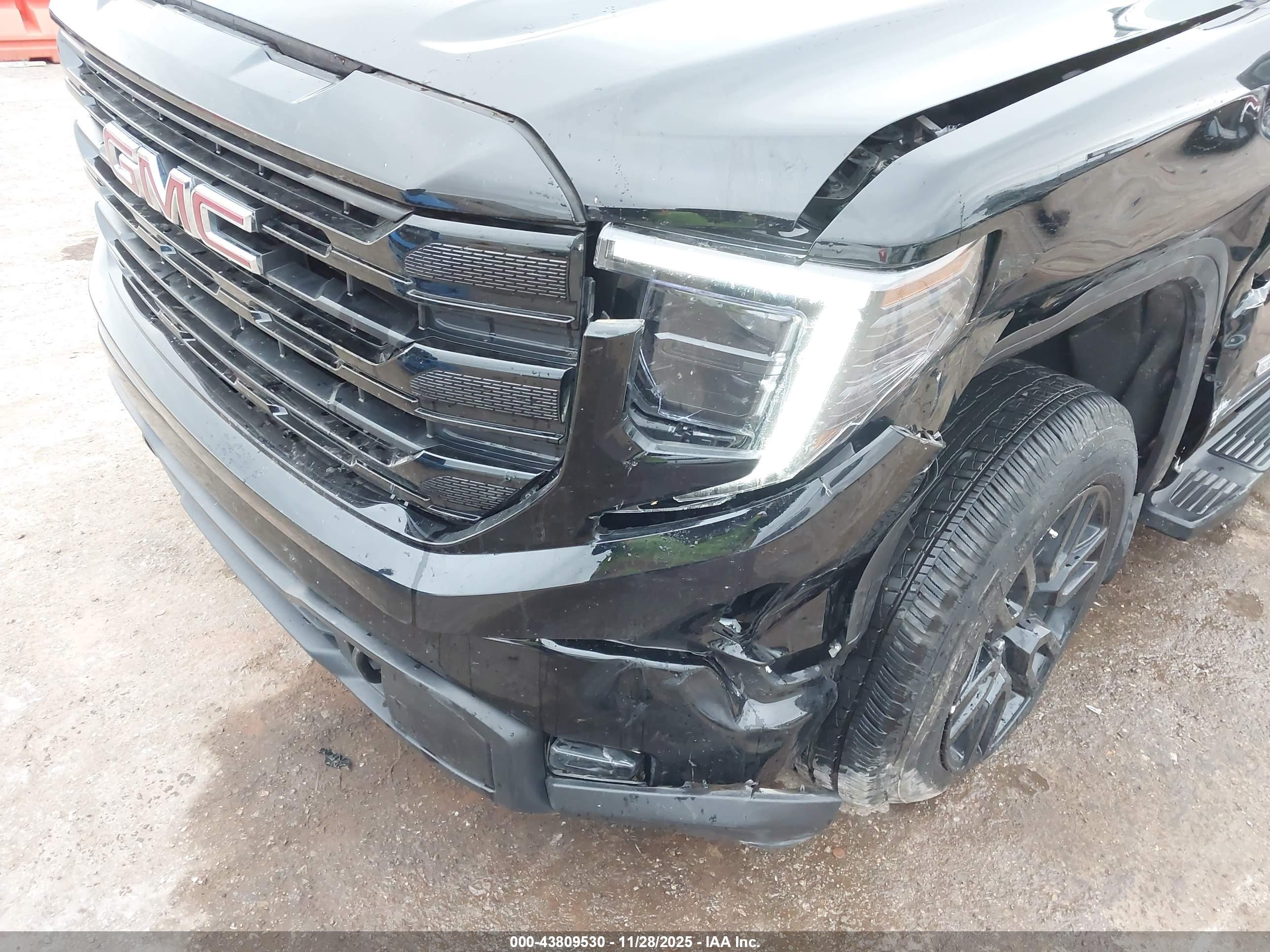 GMC SIERRA image 6