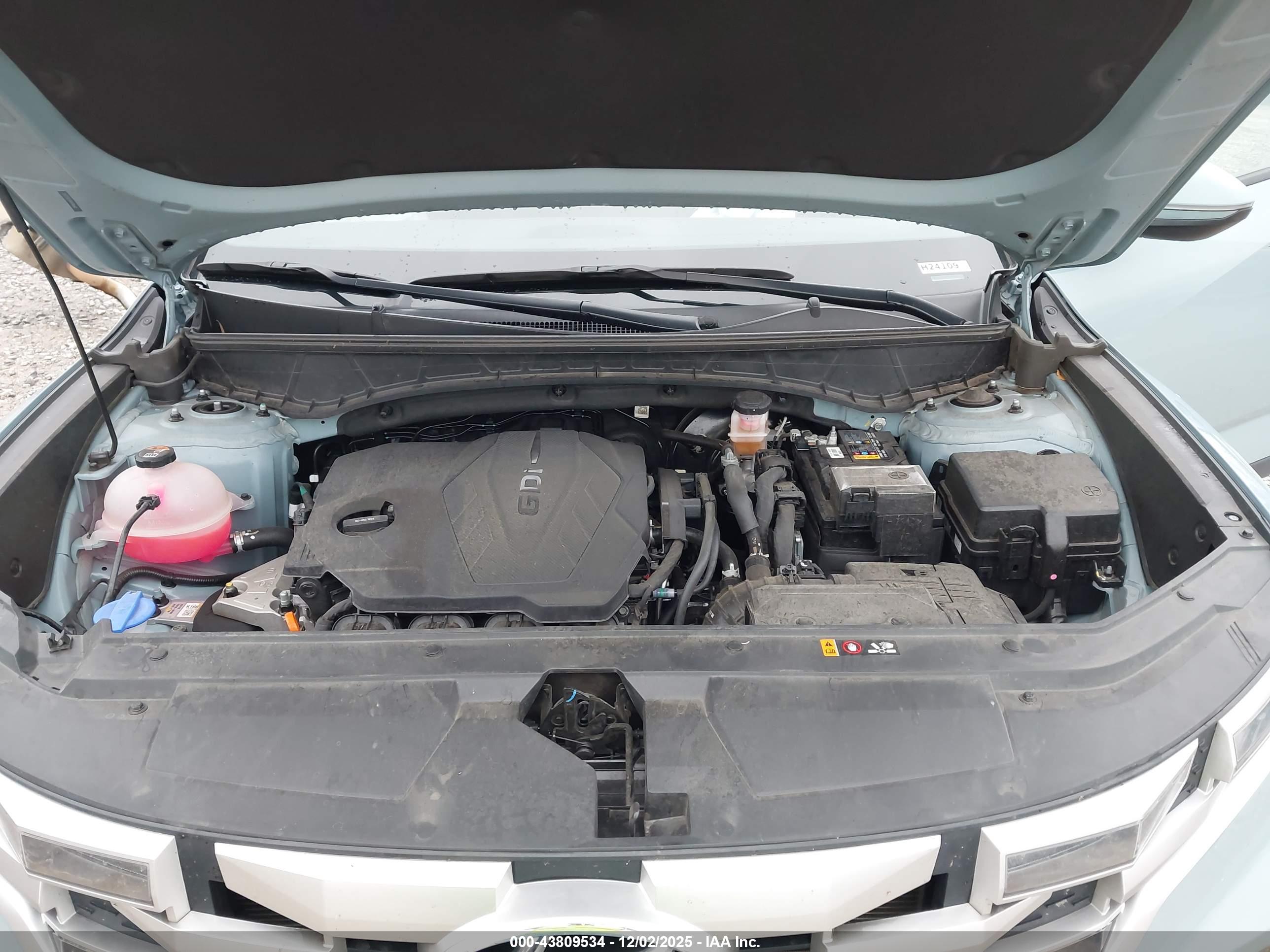 HYUNDAI SANTA image 10