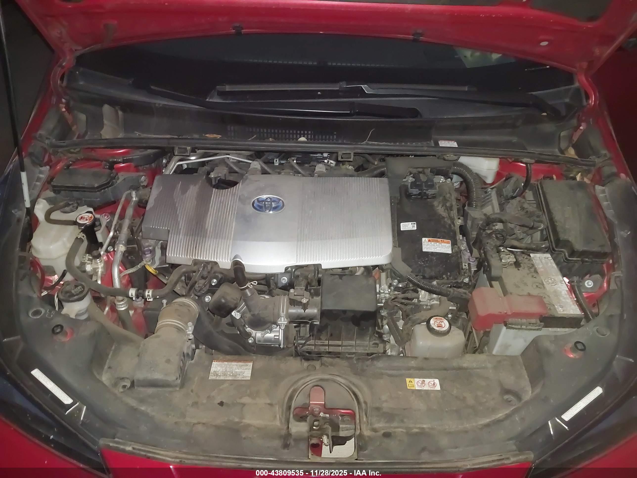 TOYOTA PRIUS image 10