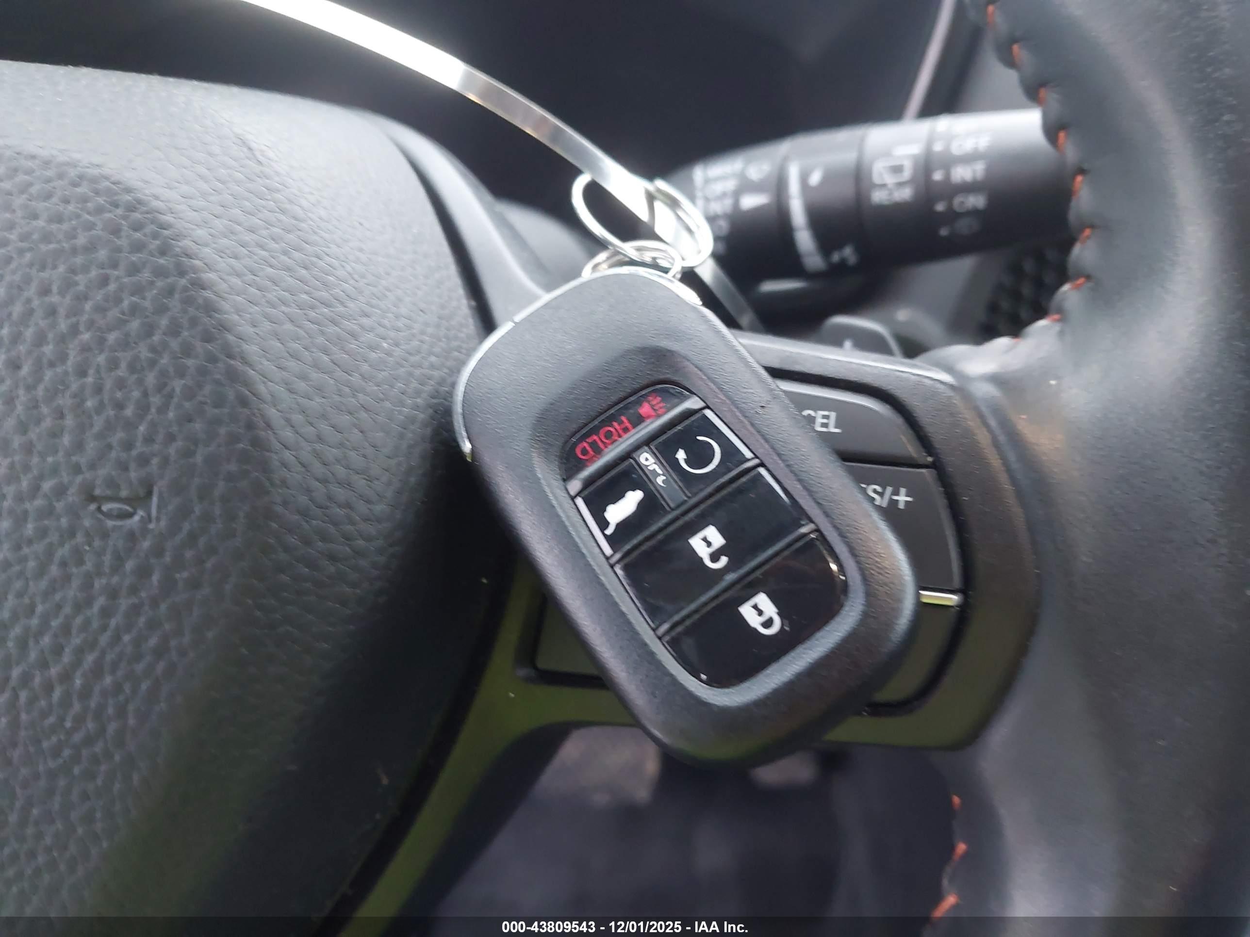 HONDA CR-V image 11