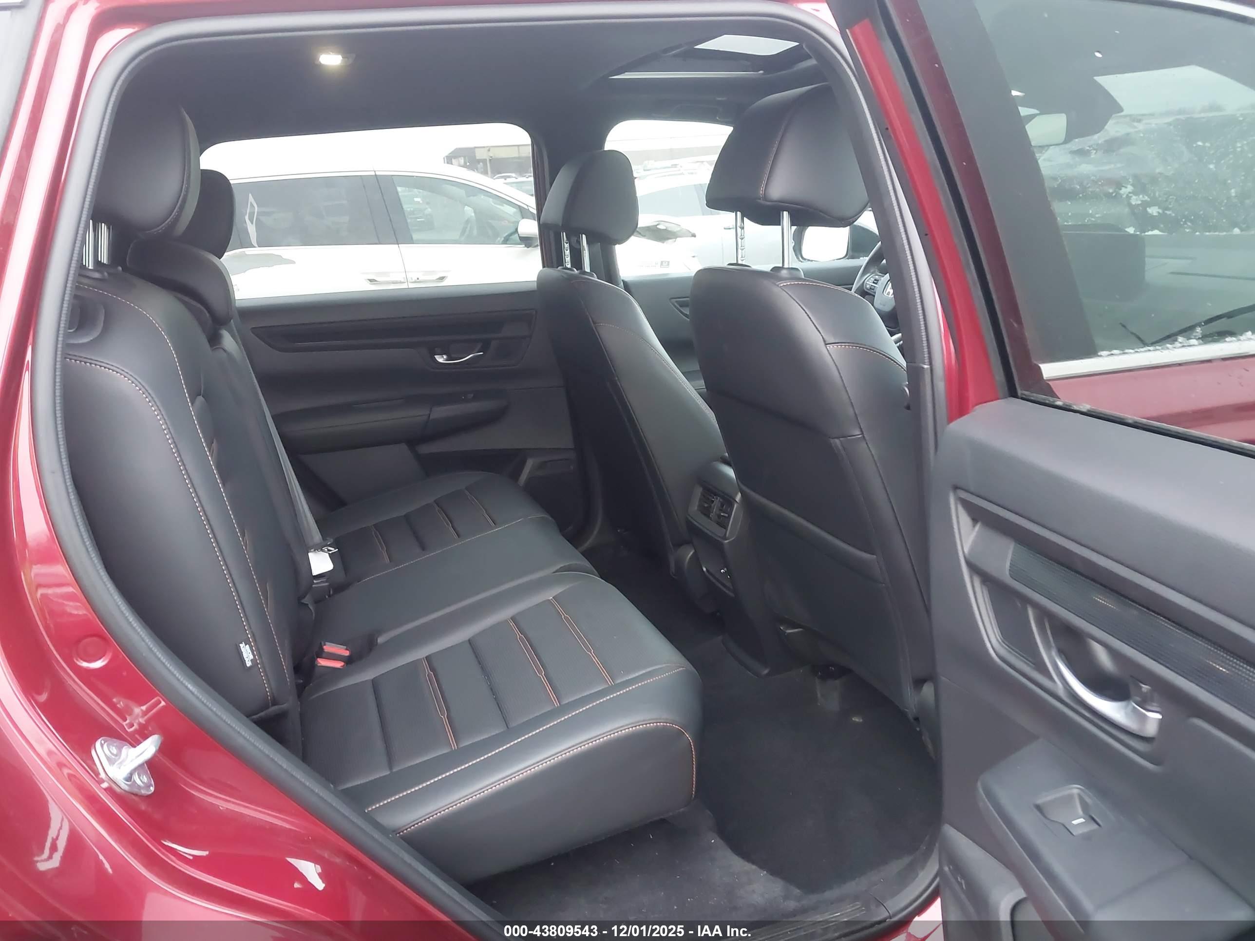HONDA CR-V image 8