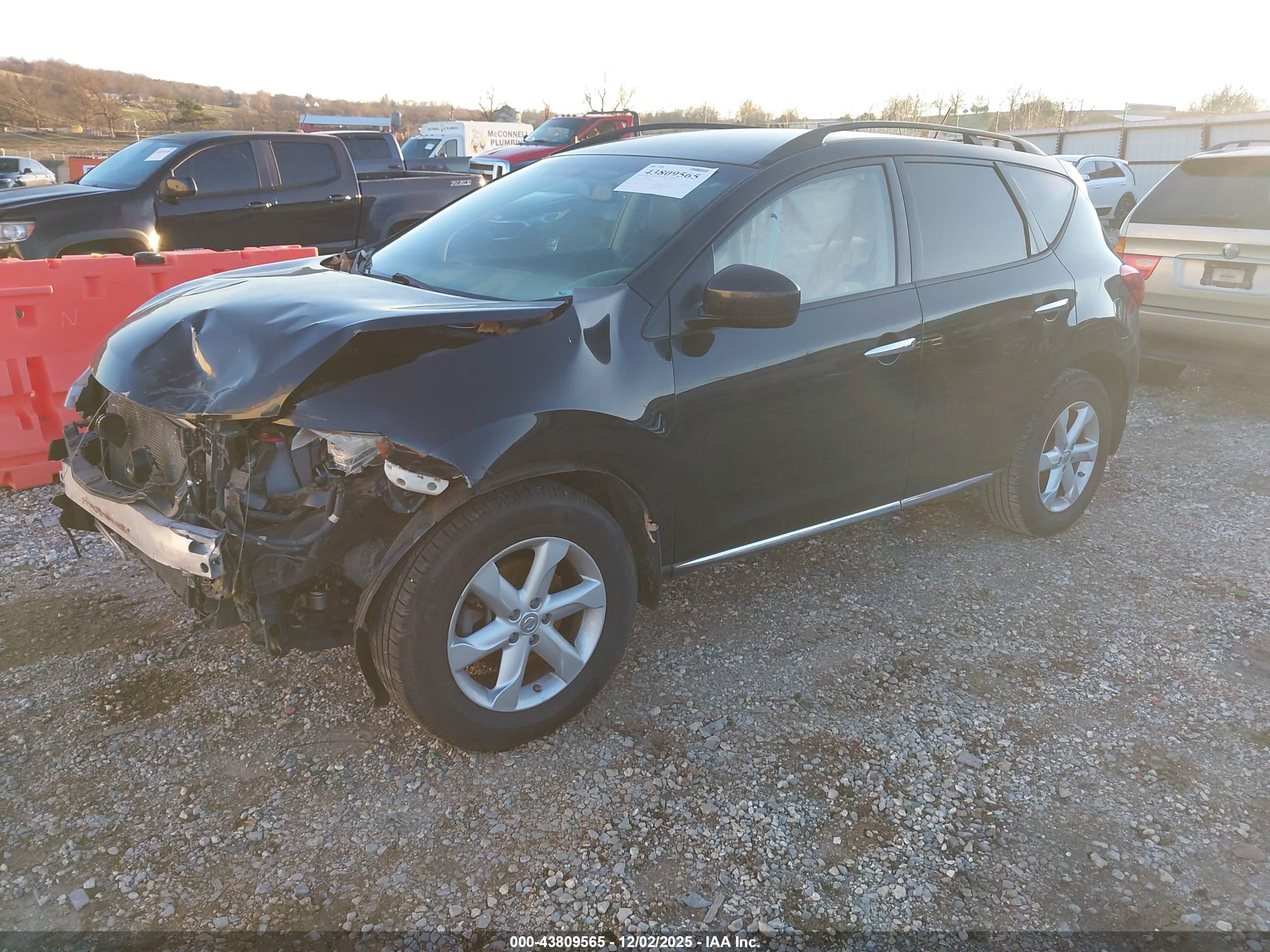 NISSAN MURANO image 2
