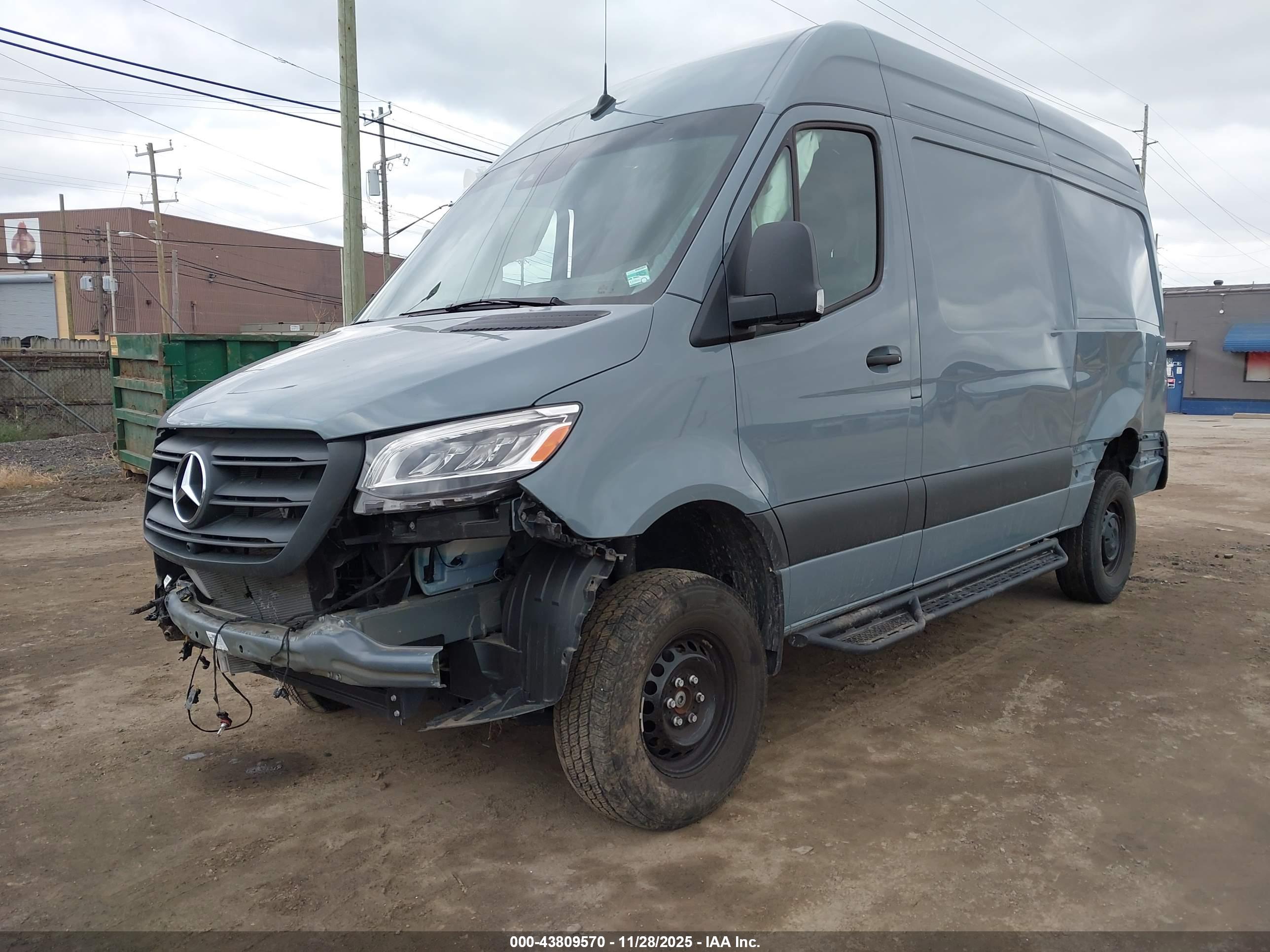 MERCEDES-BENZ SPRINTER image 2