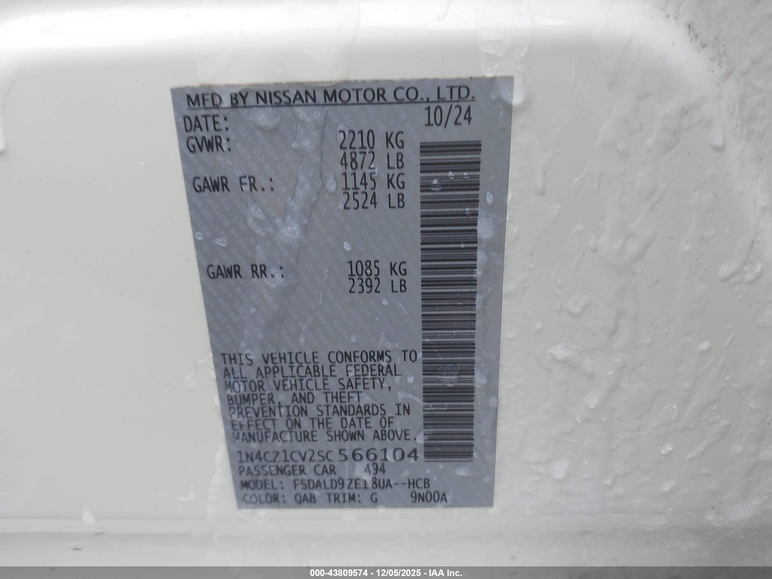 NISSAN LEAF image 9