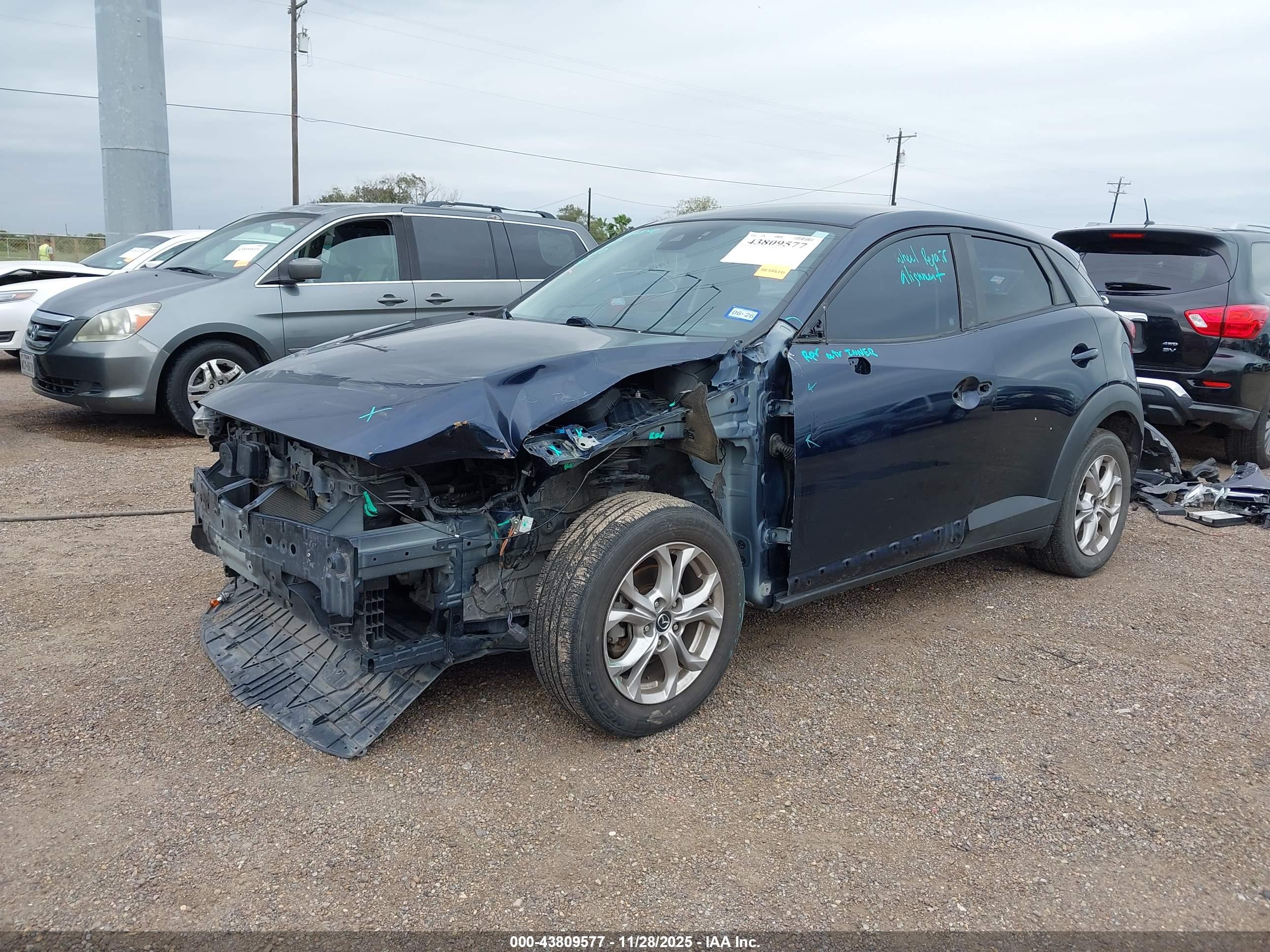 MAZDA CX-3 image 2