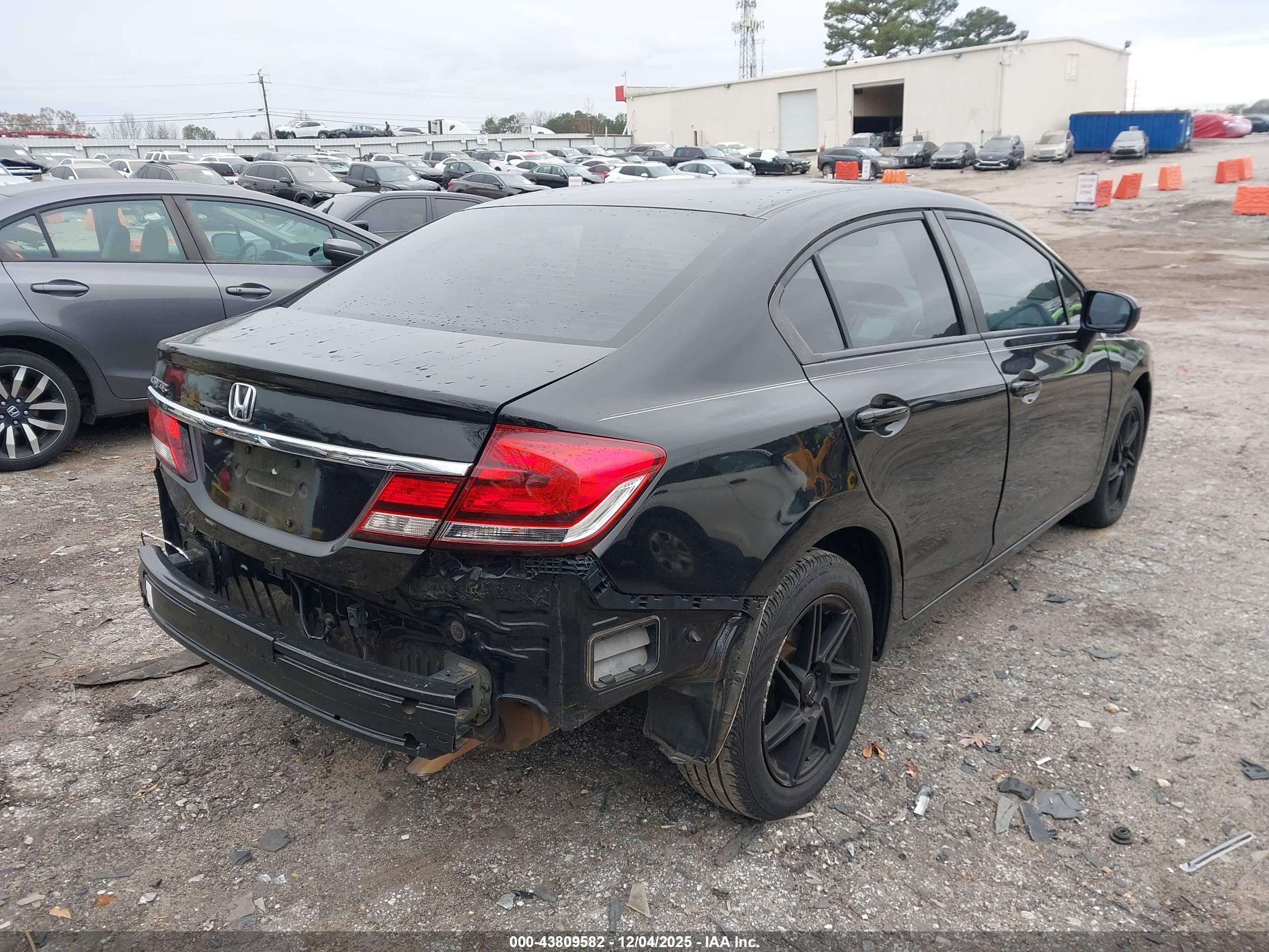 HONDA CIVIC image 4