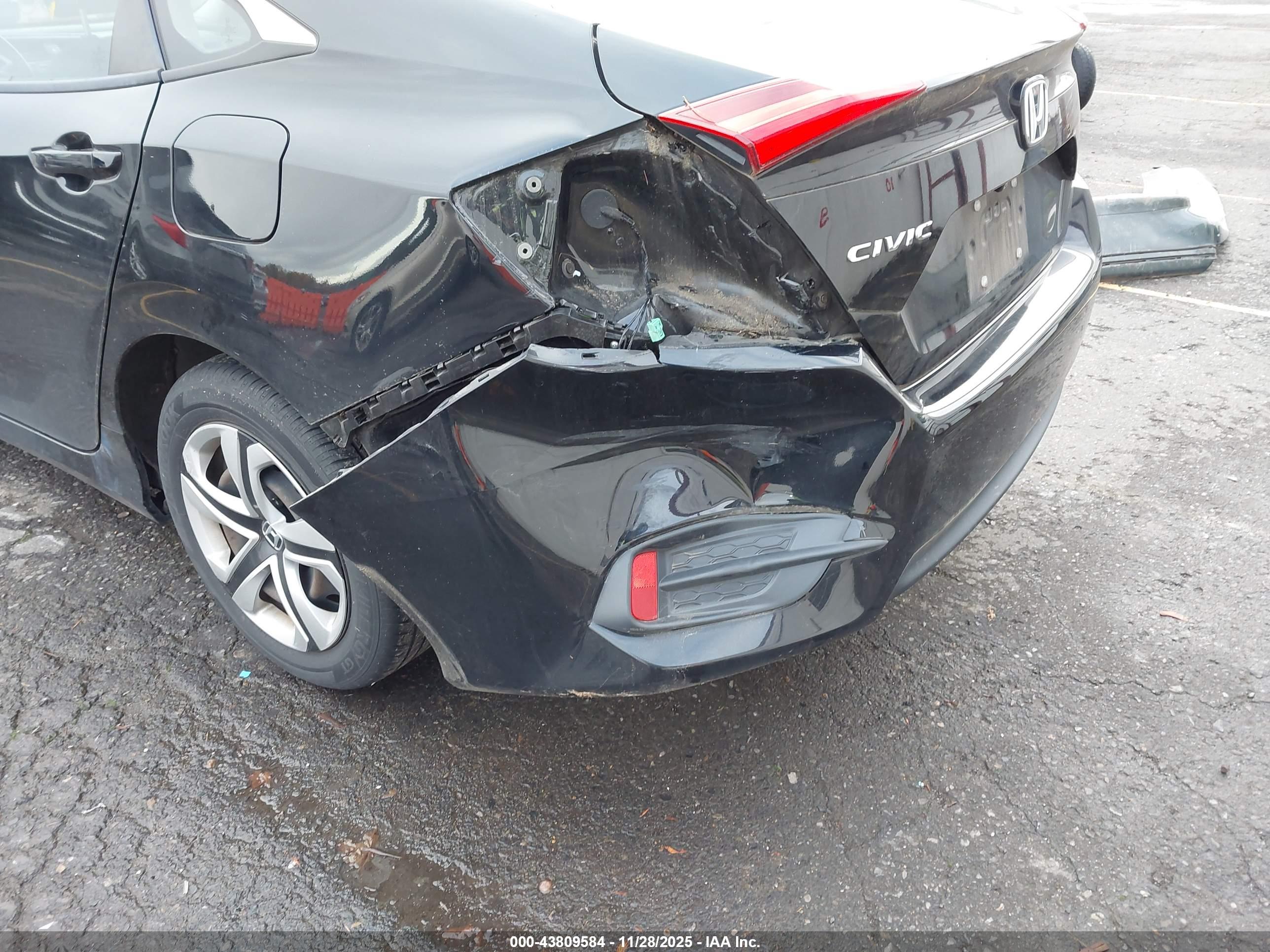 HONDA CIVIC image 6