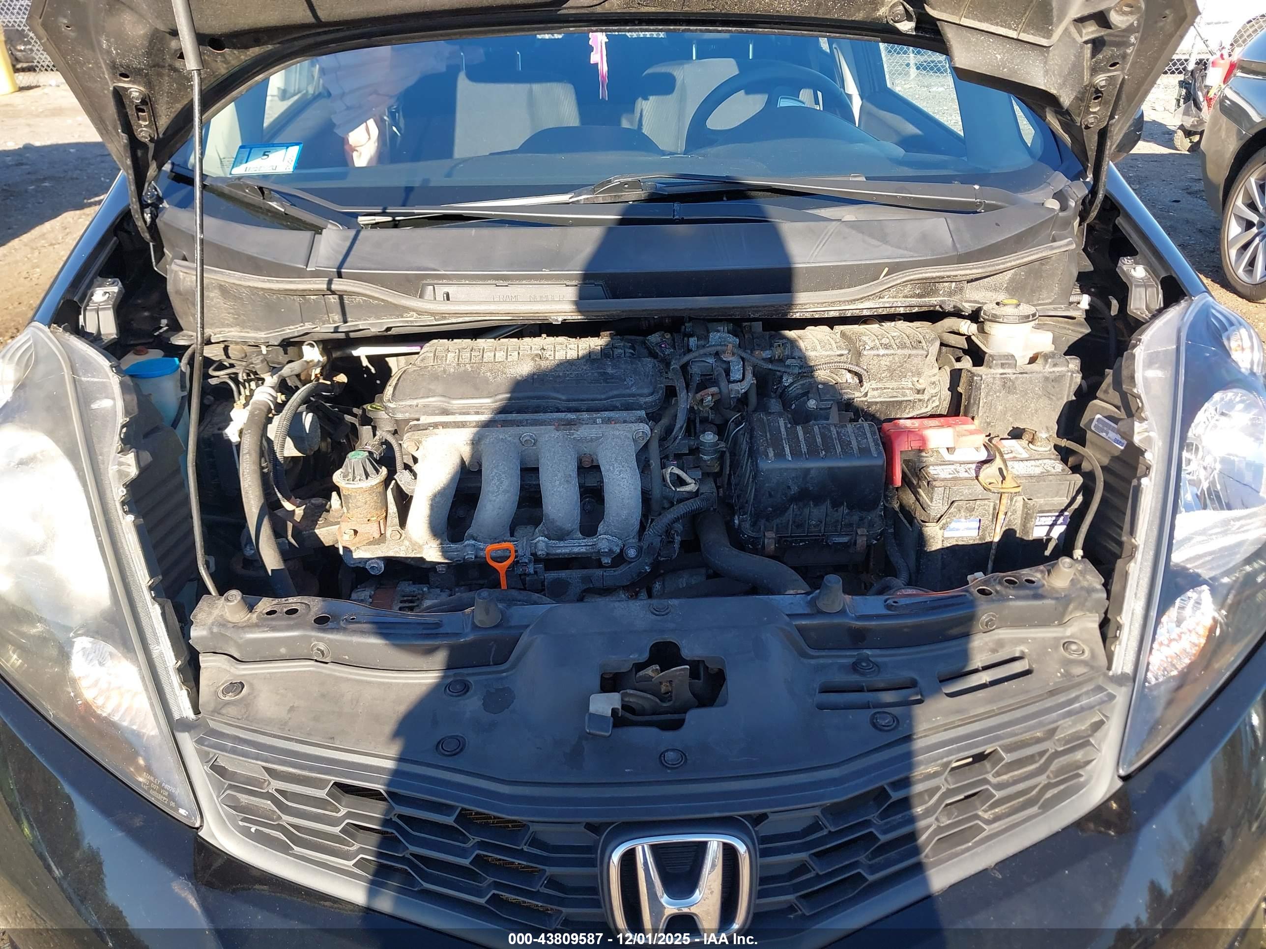 HONDA FIT image 10