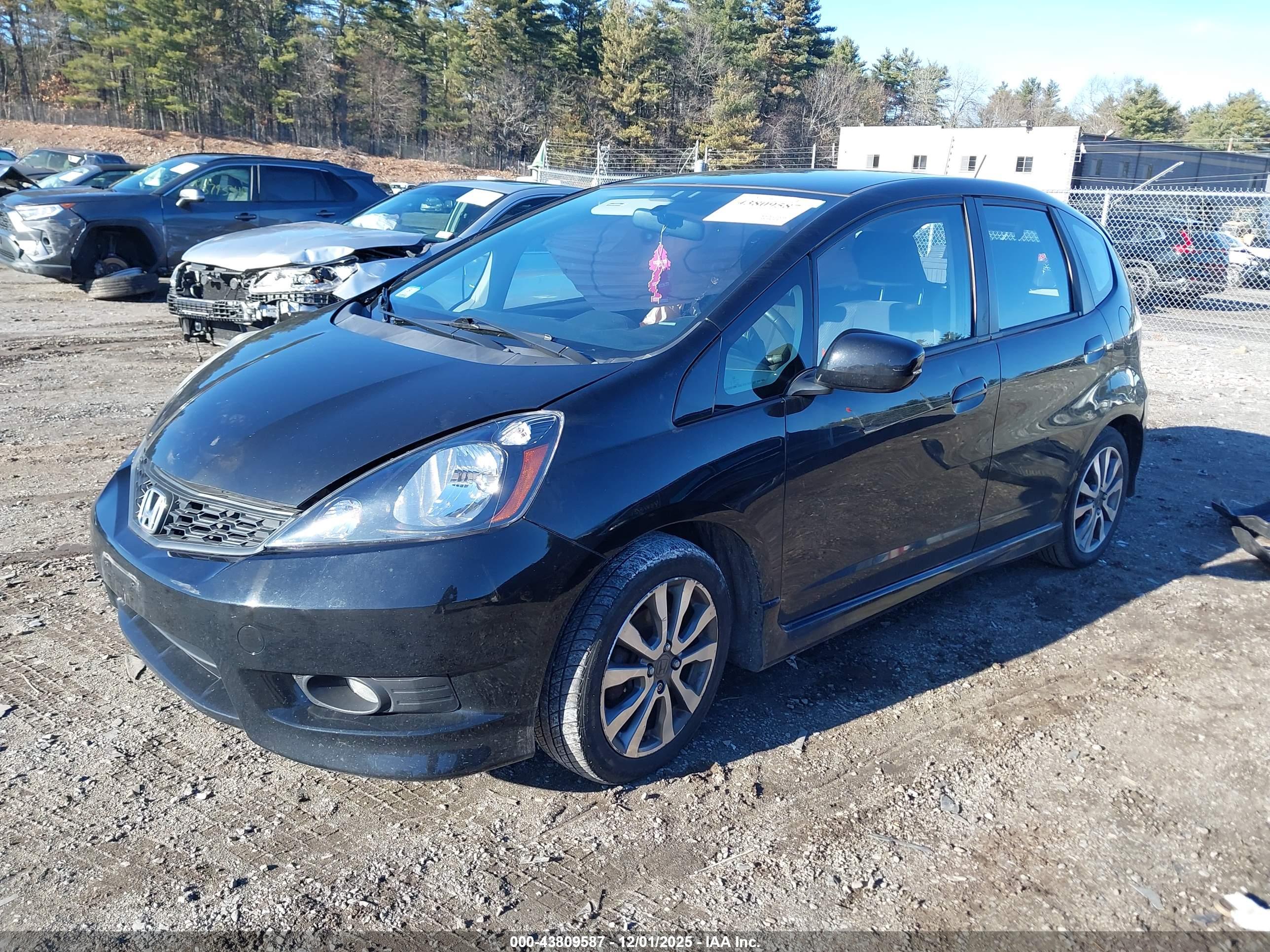 HONDA FIT image 2