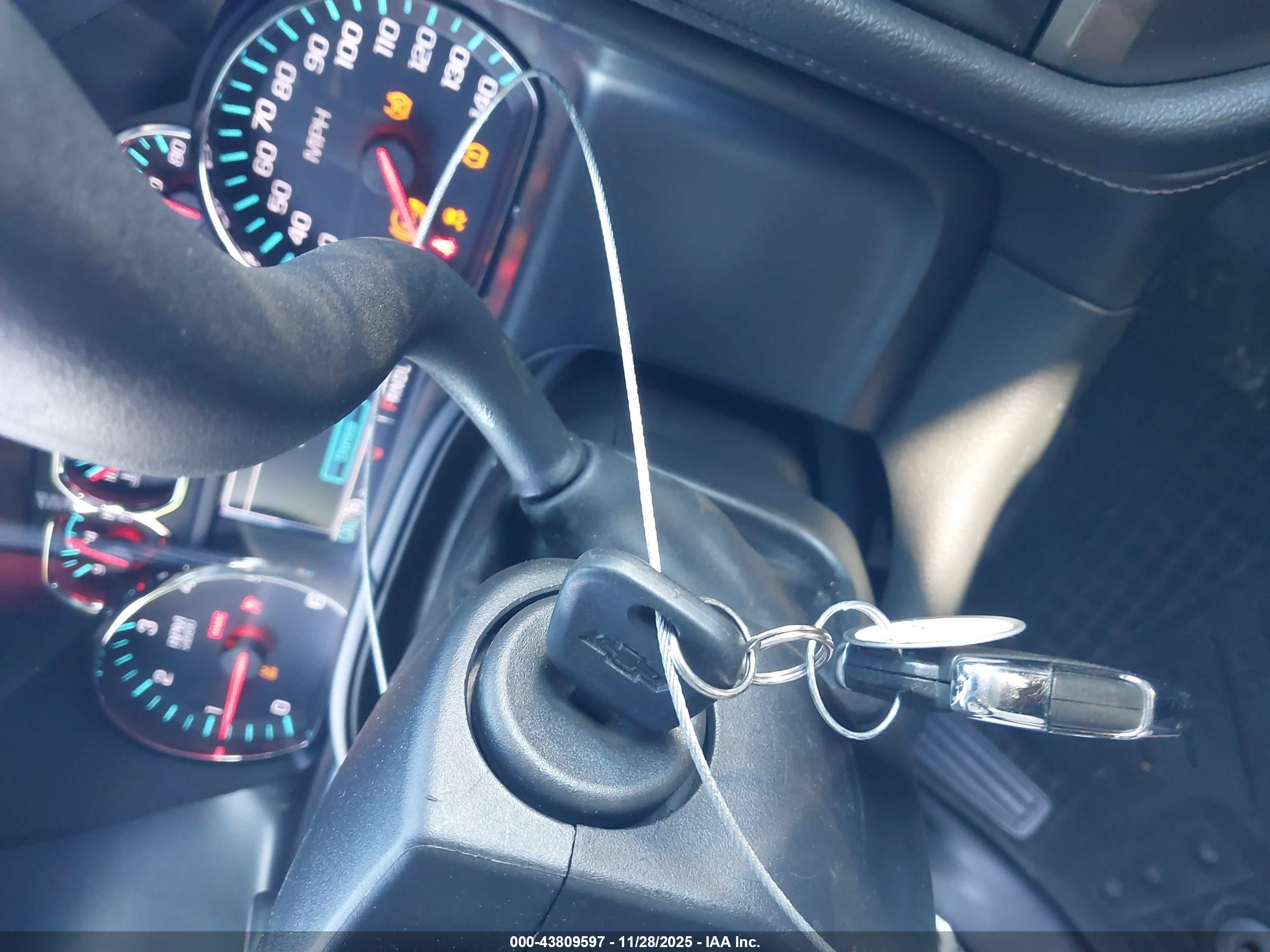 CHEVROLET SILVERADO image 11