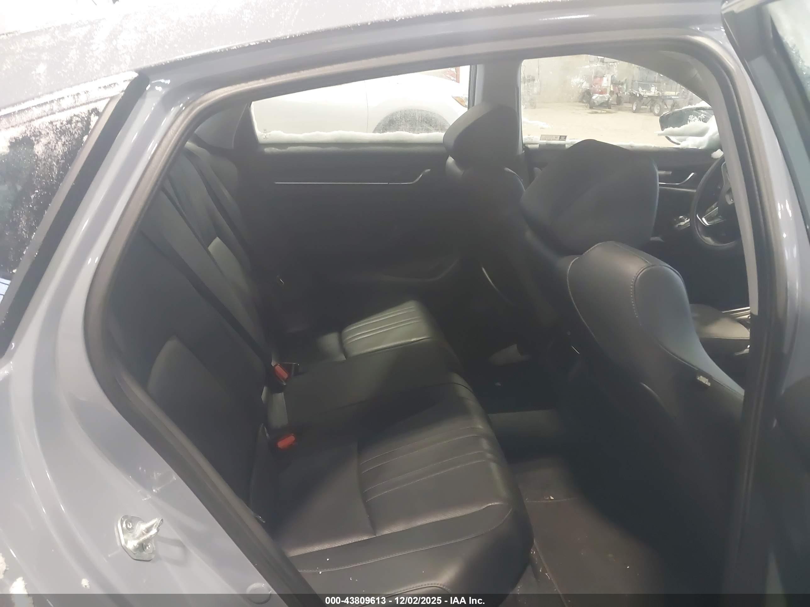 HONDA ACCORD image 8