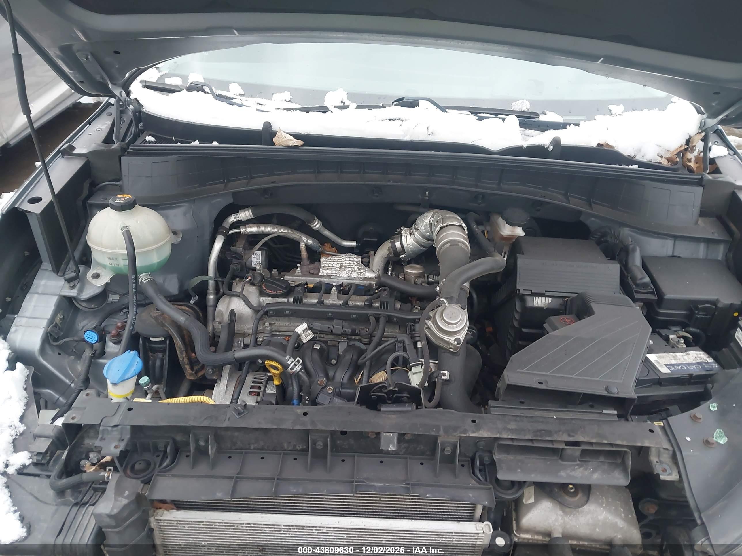 HYUNDAI TUCSON image 10