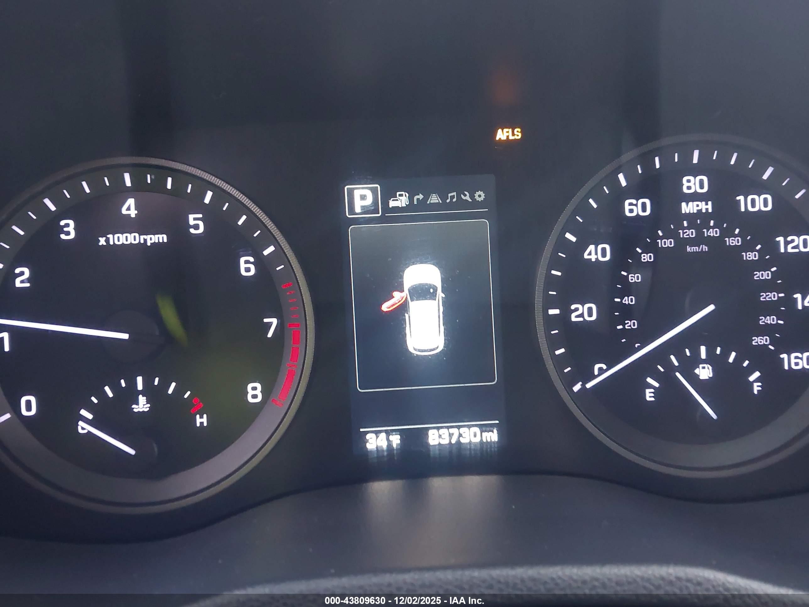 HYUNDAI TUCSON image 7