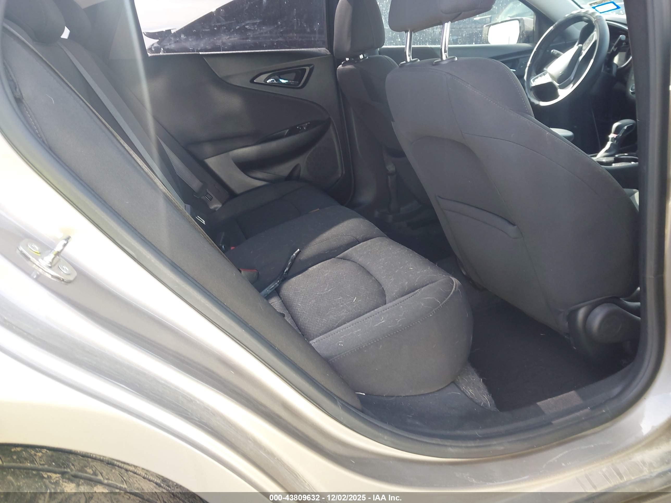 CHEVROLET MALIBU image 8